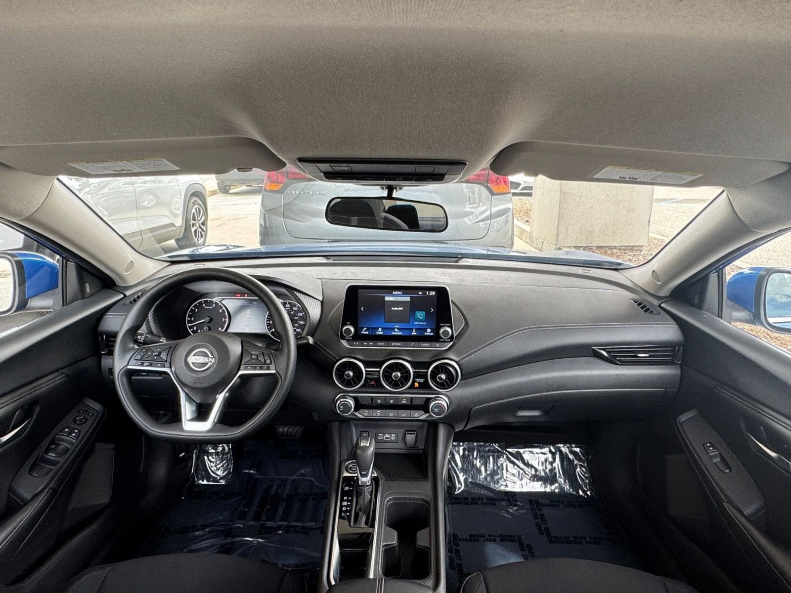 Thumbnail: 2025 Nissan Sentra - 32