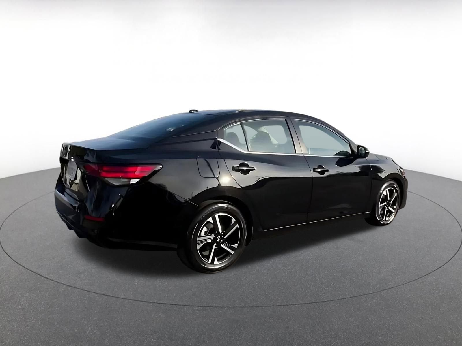 Thumbnail: 2025 Nissan Sentra - 15