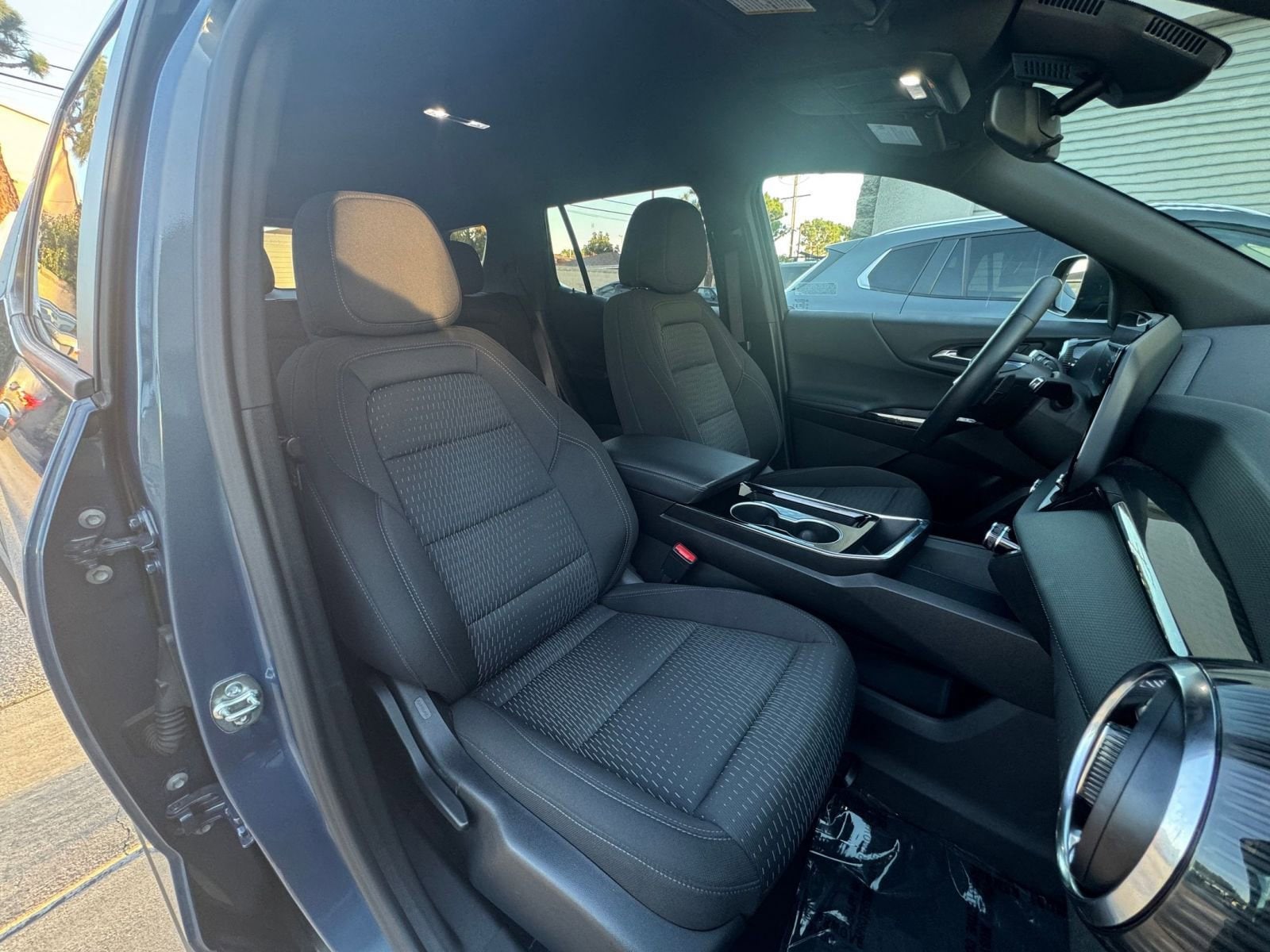 Thumbnail: 2025 Chevrolet Equinox - 35