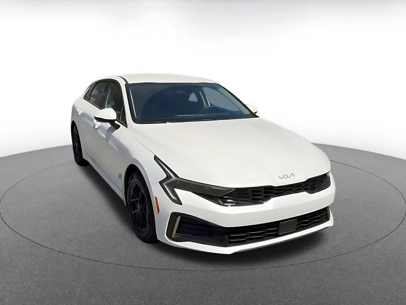 Thumbnail: 2025 Kia K5 - 3