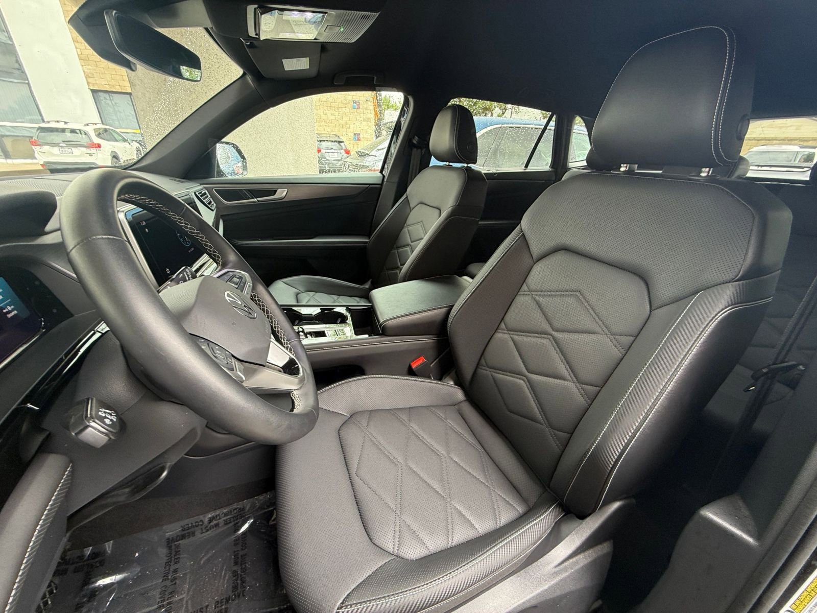 Thumbnail: 2025 Volkswagen Atlas - 32