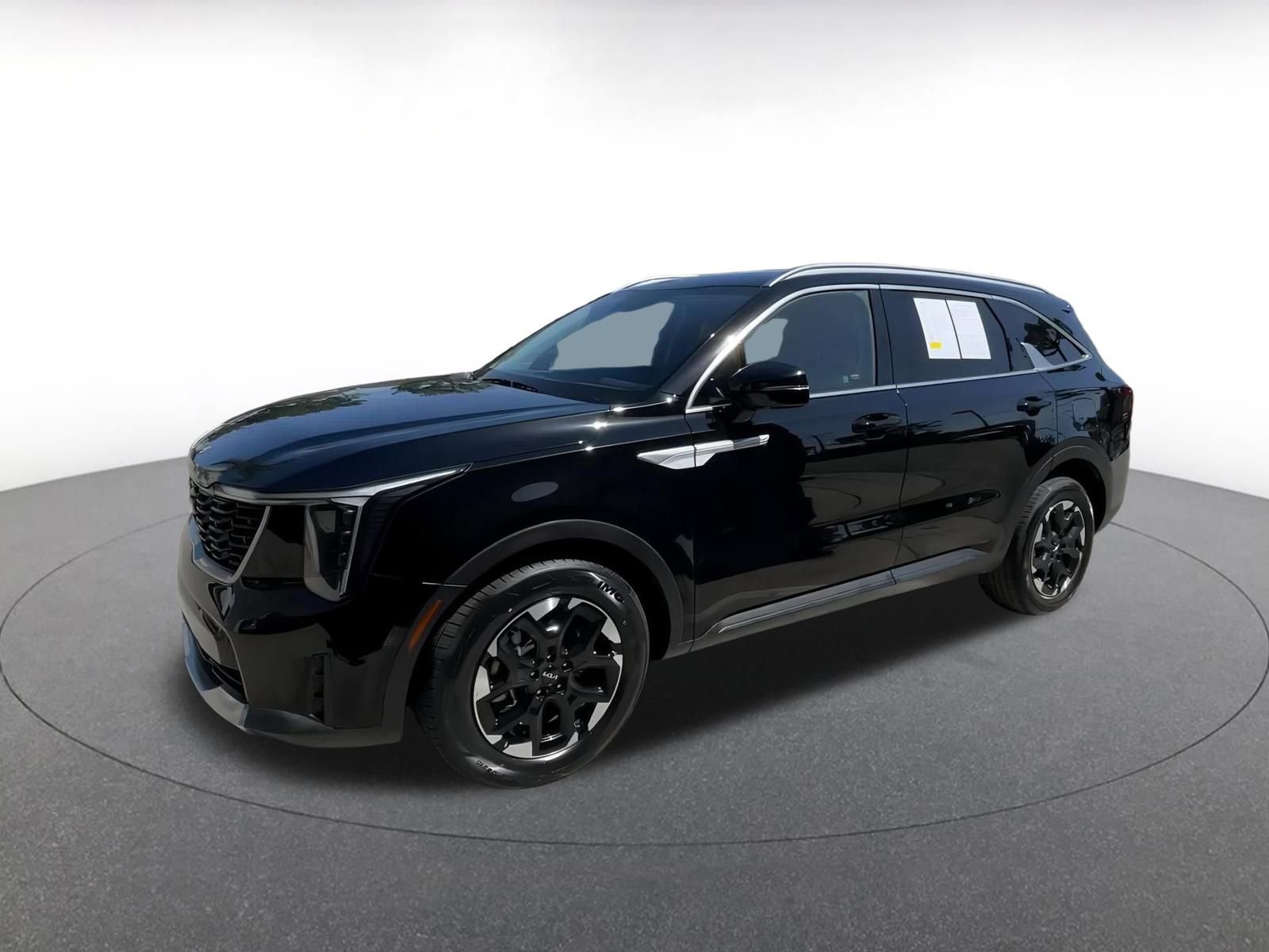 Thumbnail: 2024 Kia Sorento - 7