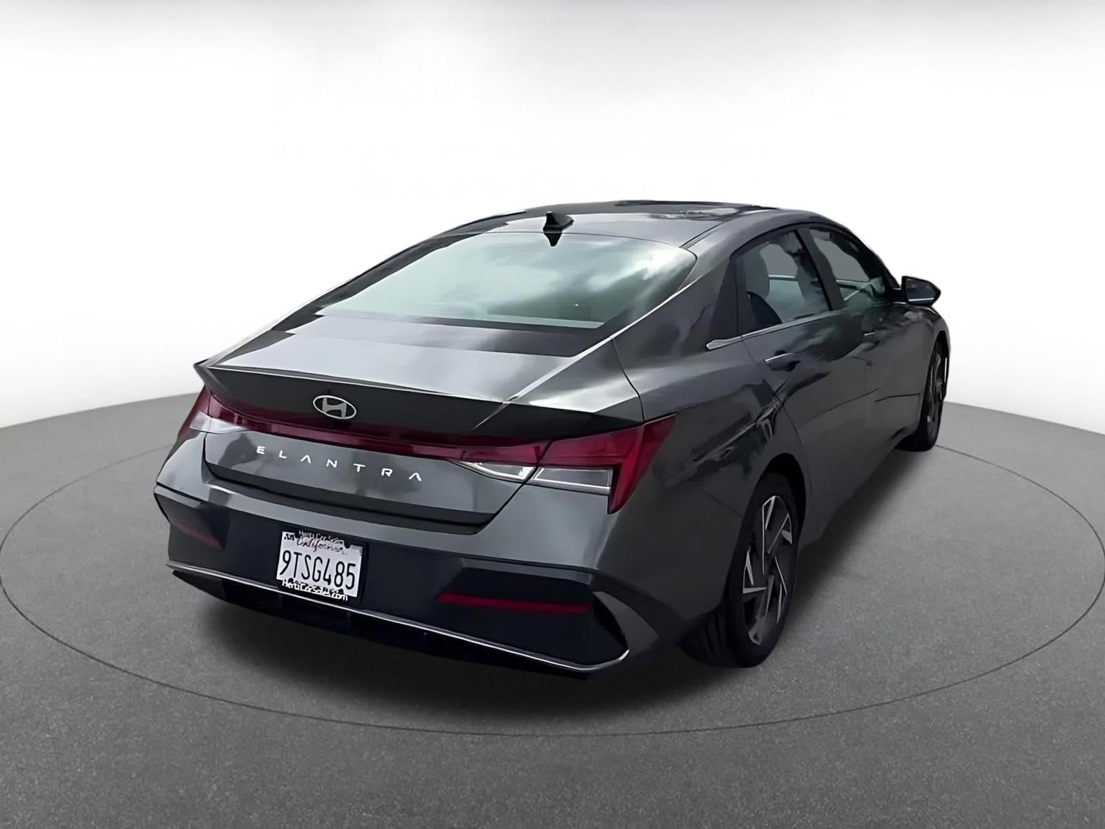 Thumbnail: 2025 Hyundai Elantra - 14