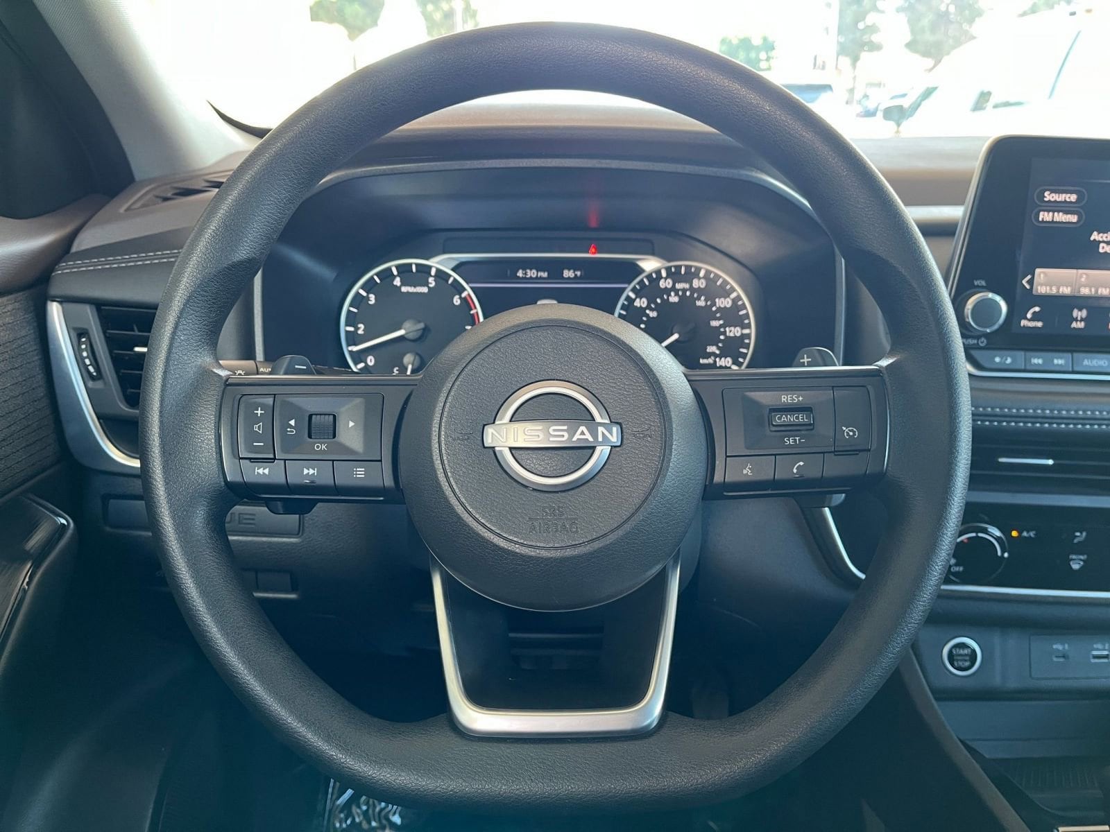 Thumbnail: 2023 Nissan Rogue - 28