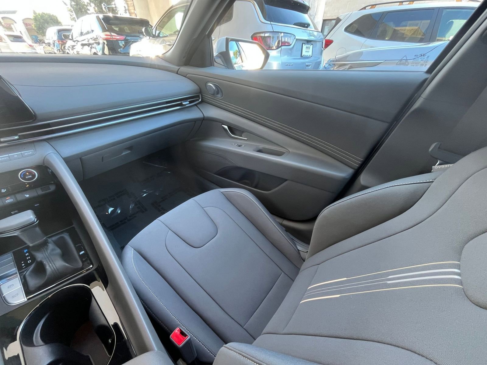 Thumbnail: 2025 Hyundai Elantra - 35