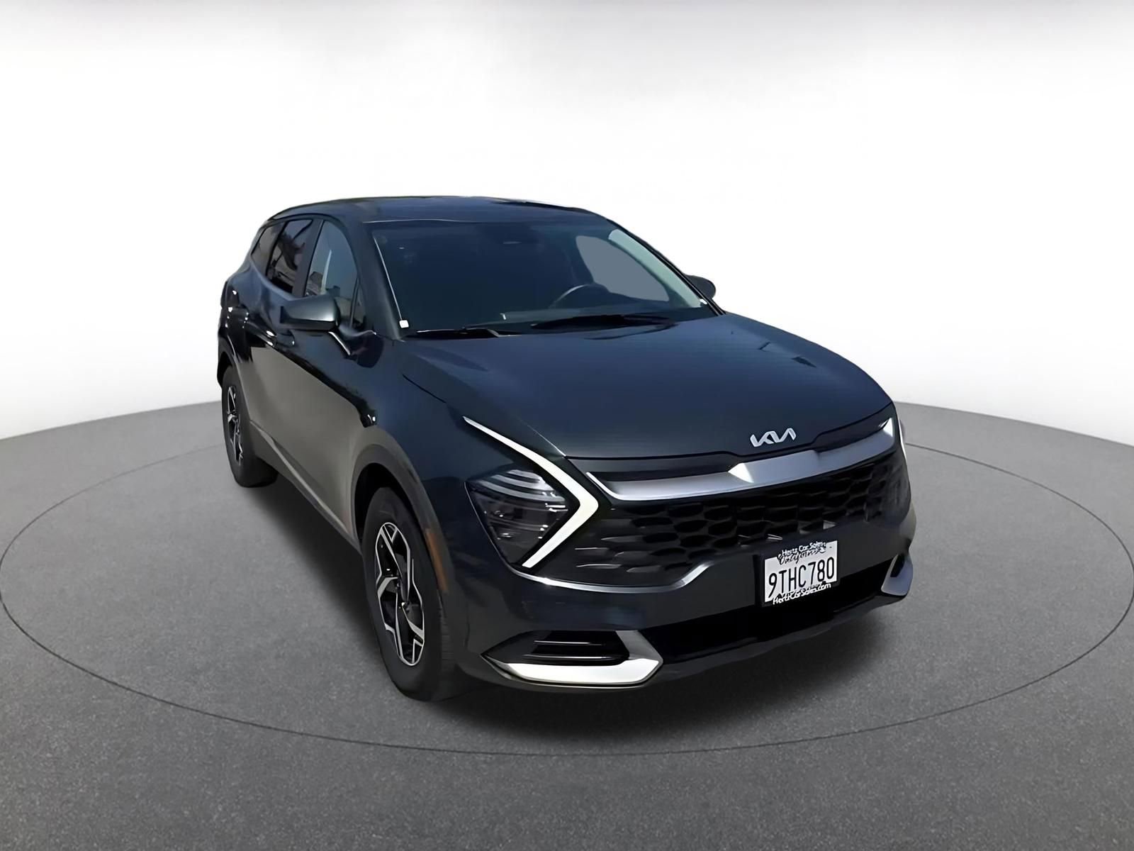 Thumbnail: 2025 Kia Sportage - 3