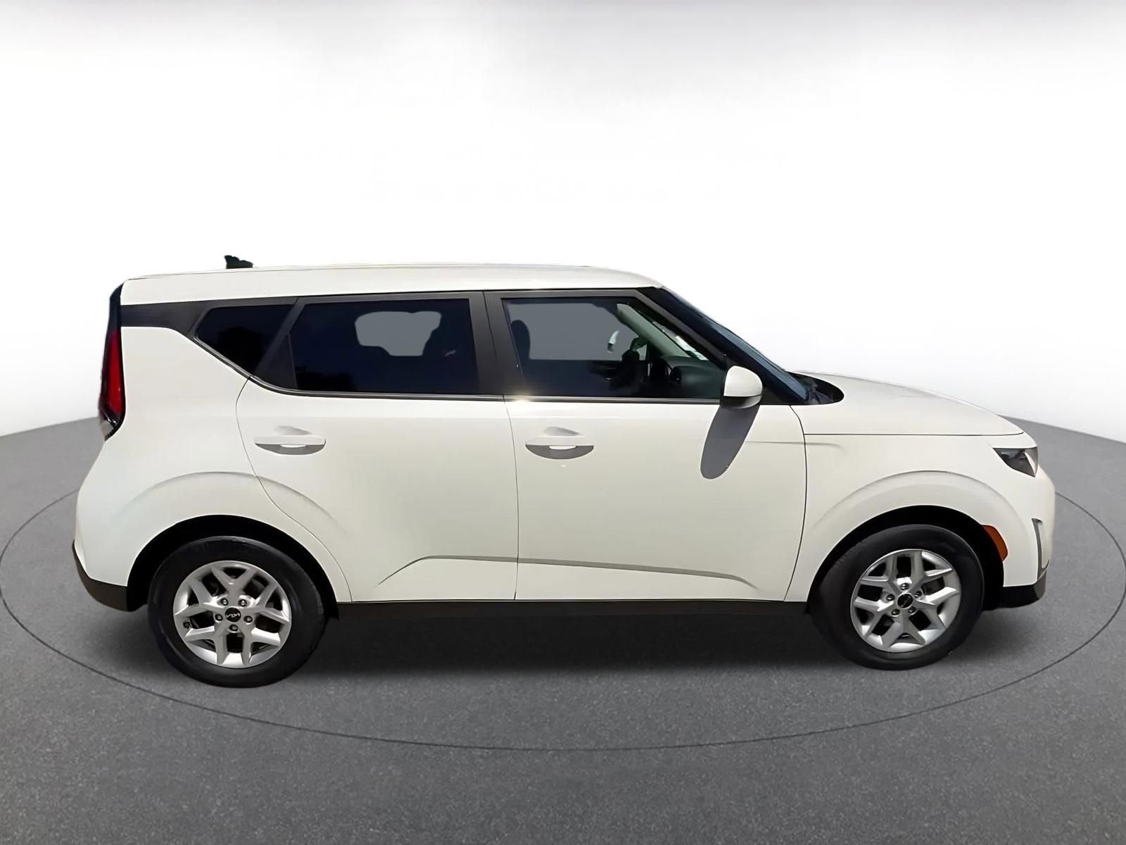 Thumbnail: 2025 Kia Soul - 16