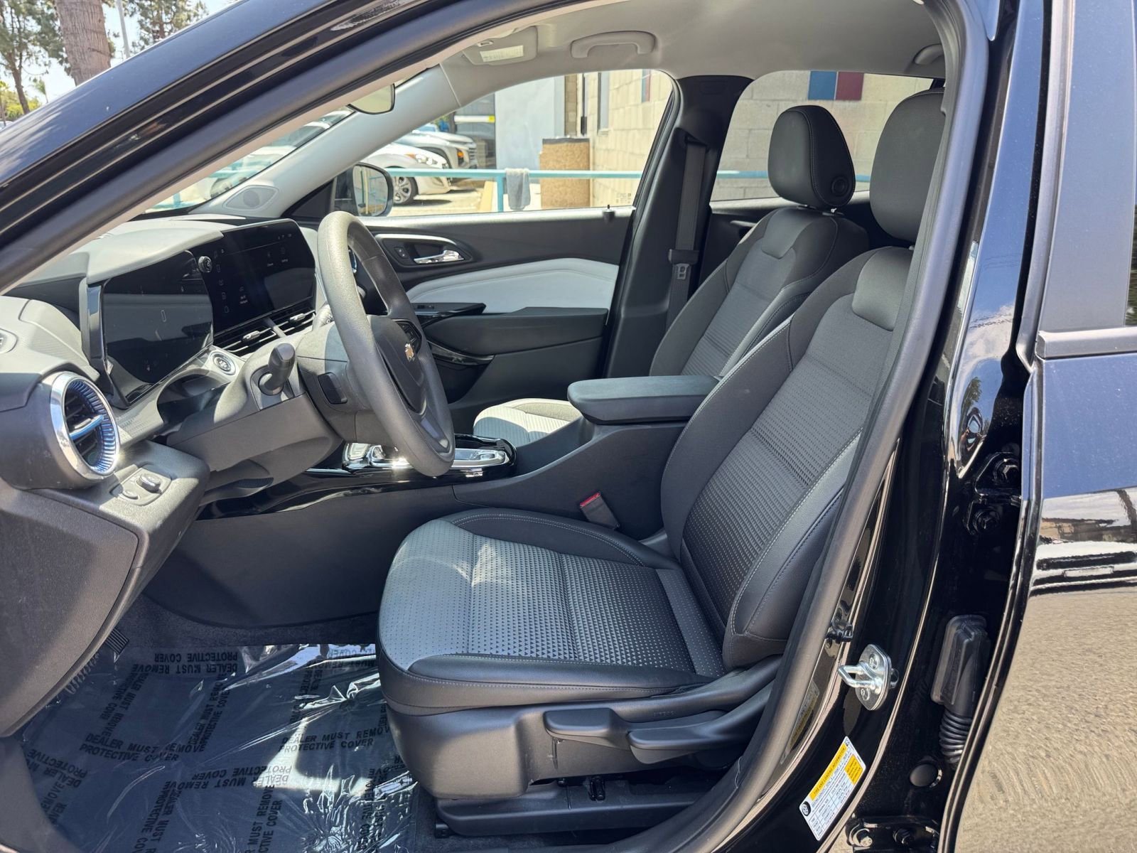 Thumbnail: 2025 Chevrolet Trax - 27