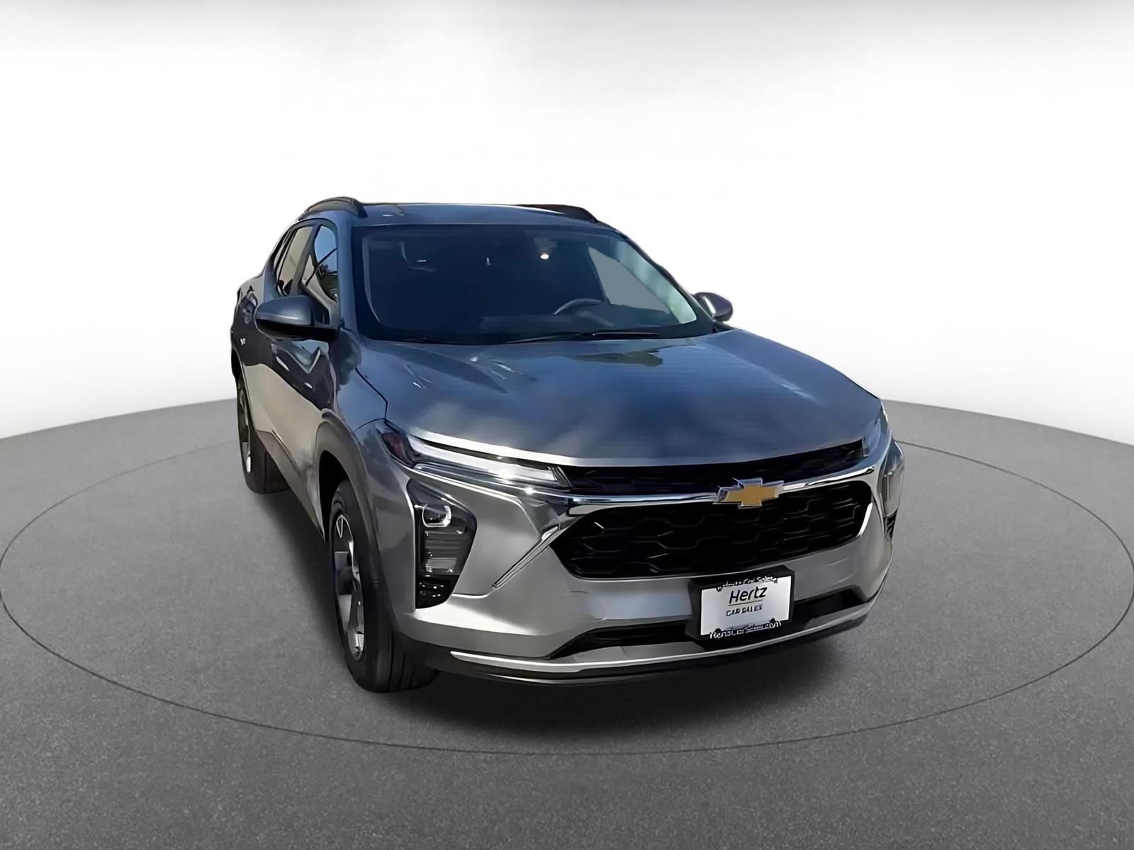 Thumbnail: 2025 Chevrolet Trax - 3