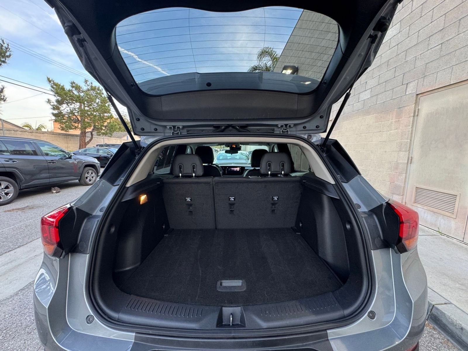 Thumbnail: 2025 Buick Encore GX - 30