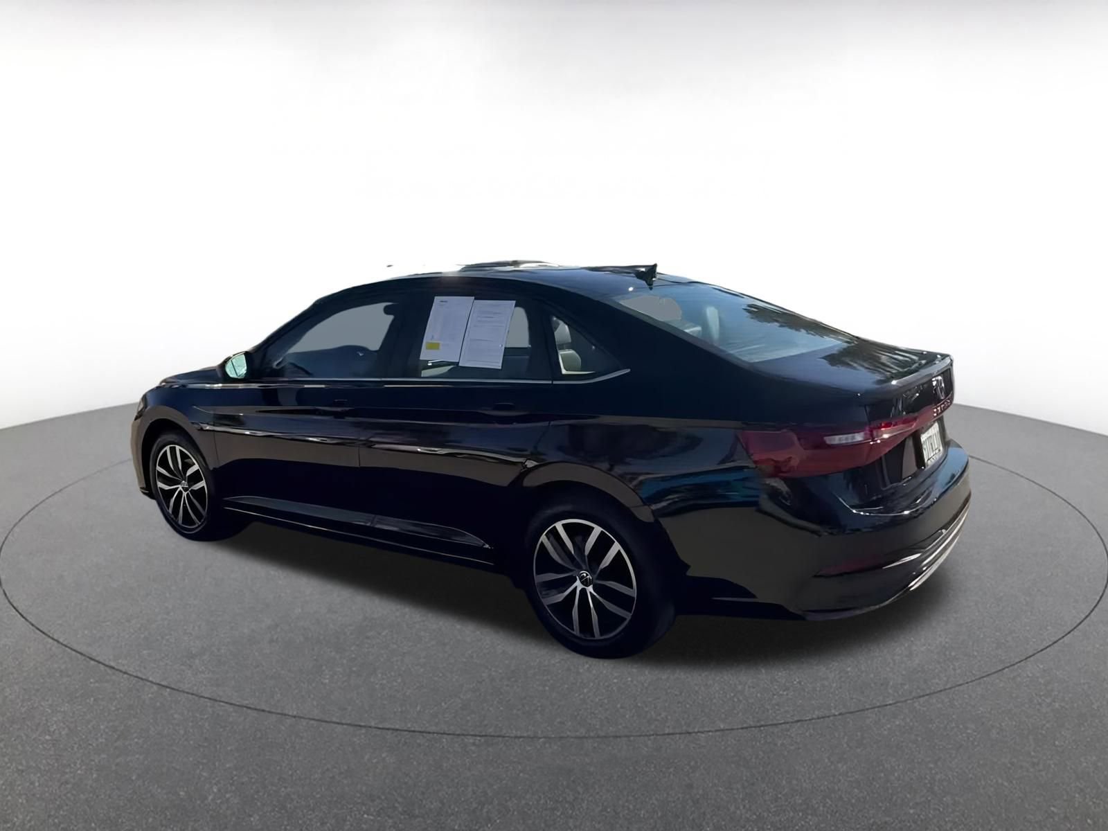 Thumbnail: 2025 Volkswagen Jetta - 9