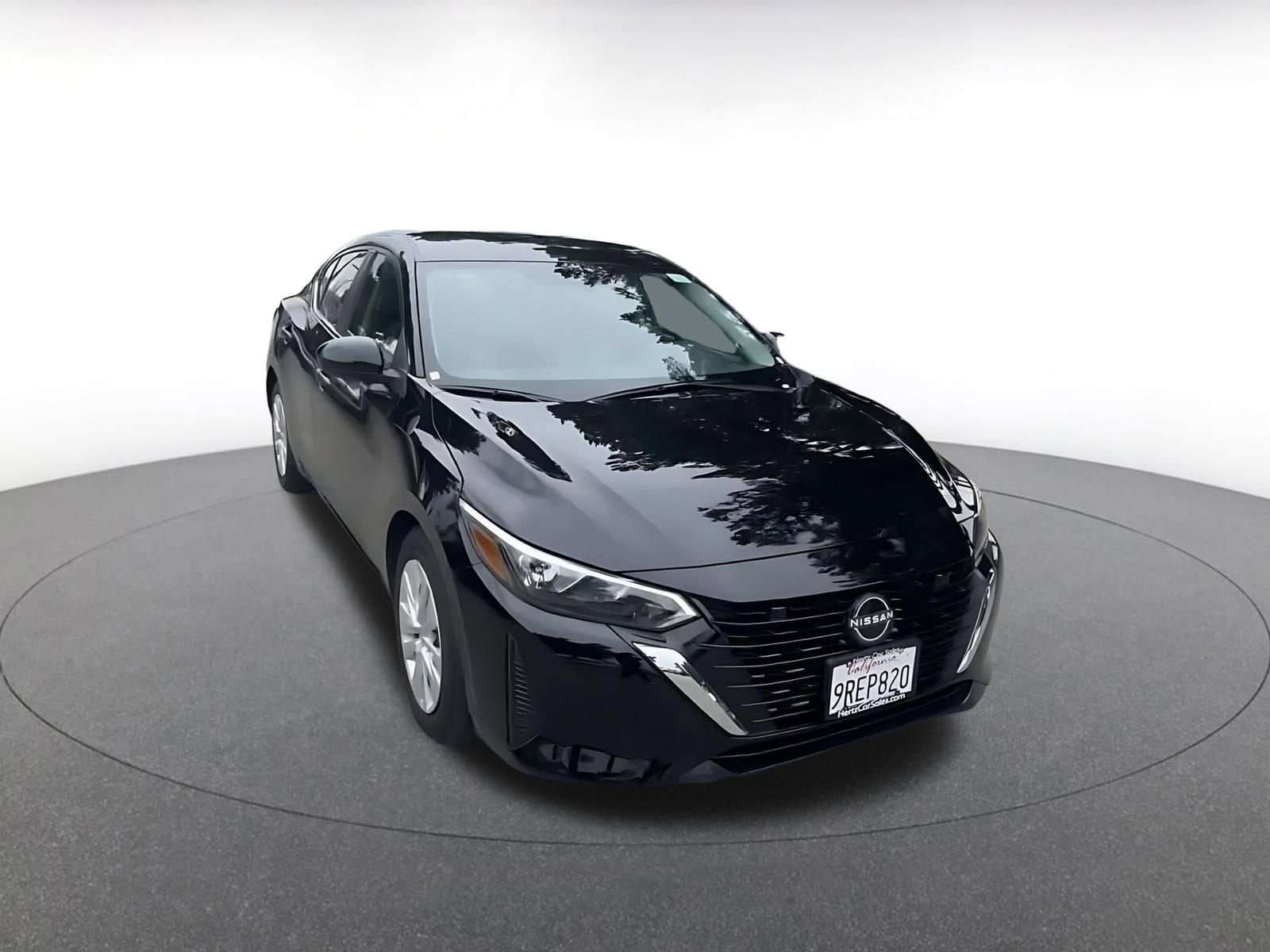 Thumbnail: 2025 Nissan Sentra - 3