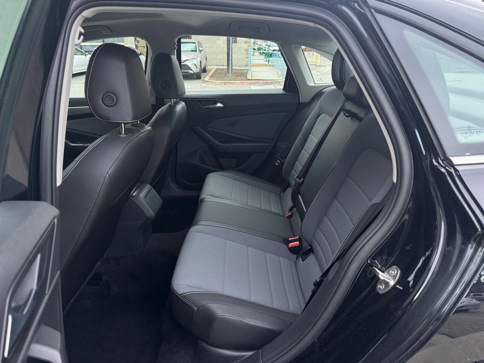 Thumbnail: 2025 Volkswagen Jetta - 25