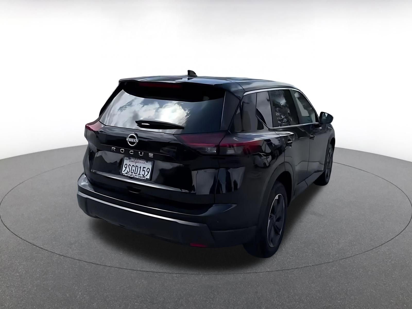 Thumbnail: 2025 Nissan Rogue - 15