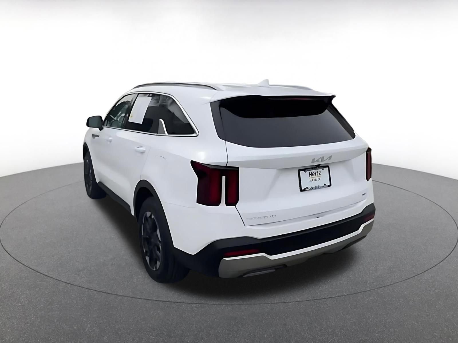 Thumbnail: 2024 Kia Sorento - 11