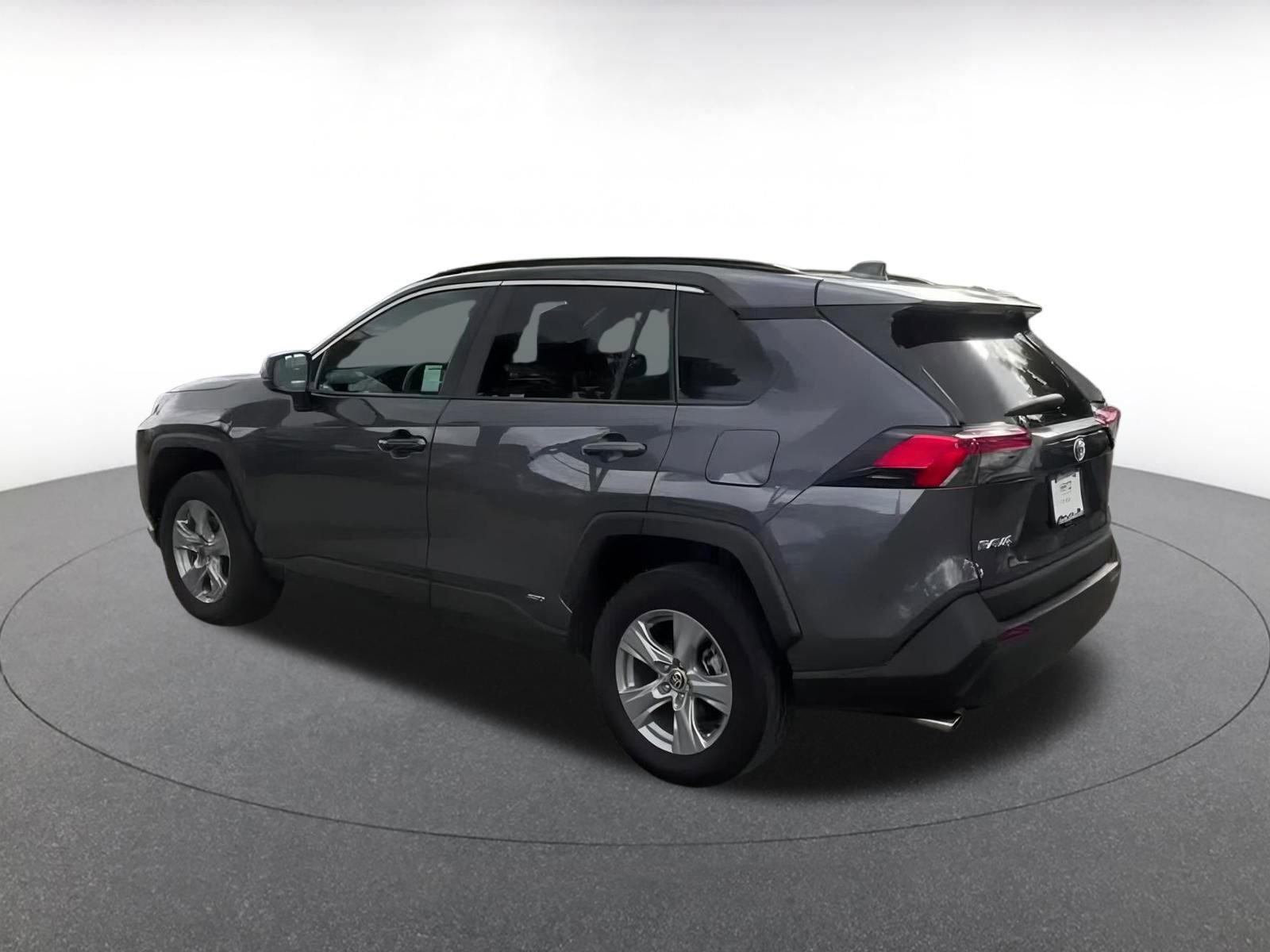 Thumbnail: 2025 Toyota RAV4 - 10