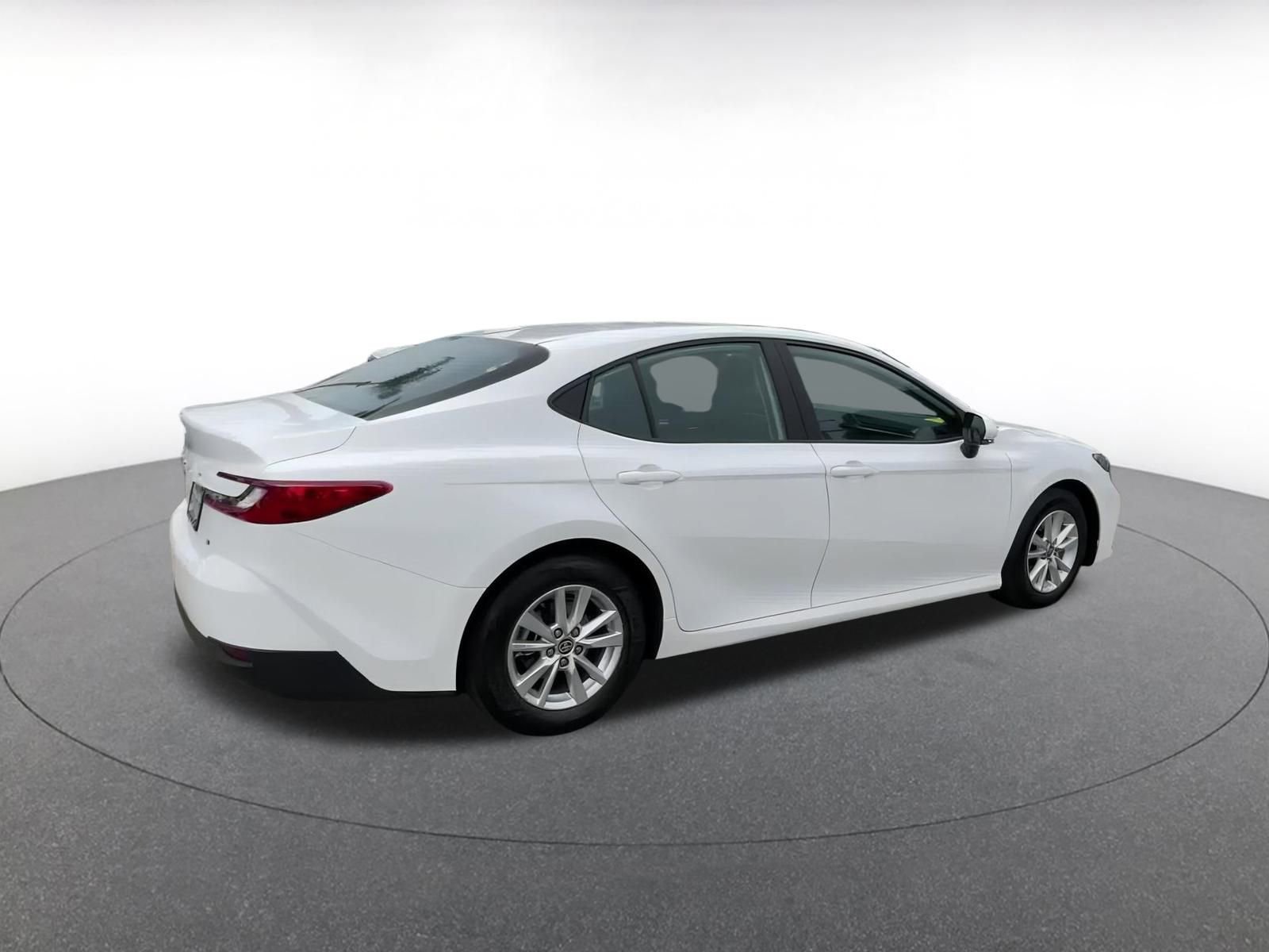 Thumbnail: 2025 Toyota Camry - 15