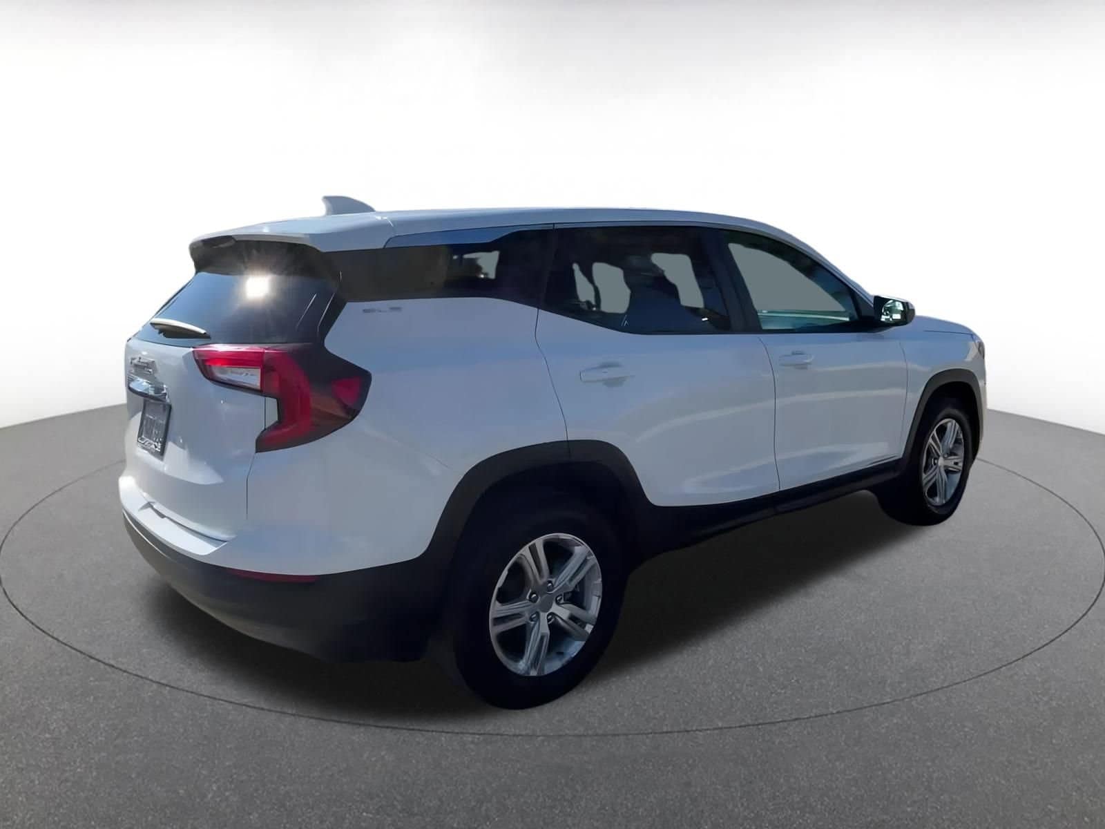 Thumbnail: 2024 GMC Terrain - 15