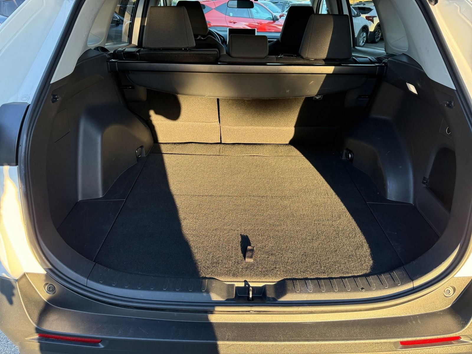 Thumbnail: 2025 Toyota RAV4 - 27