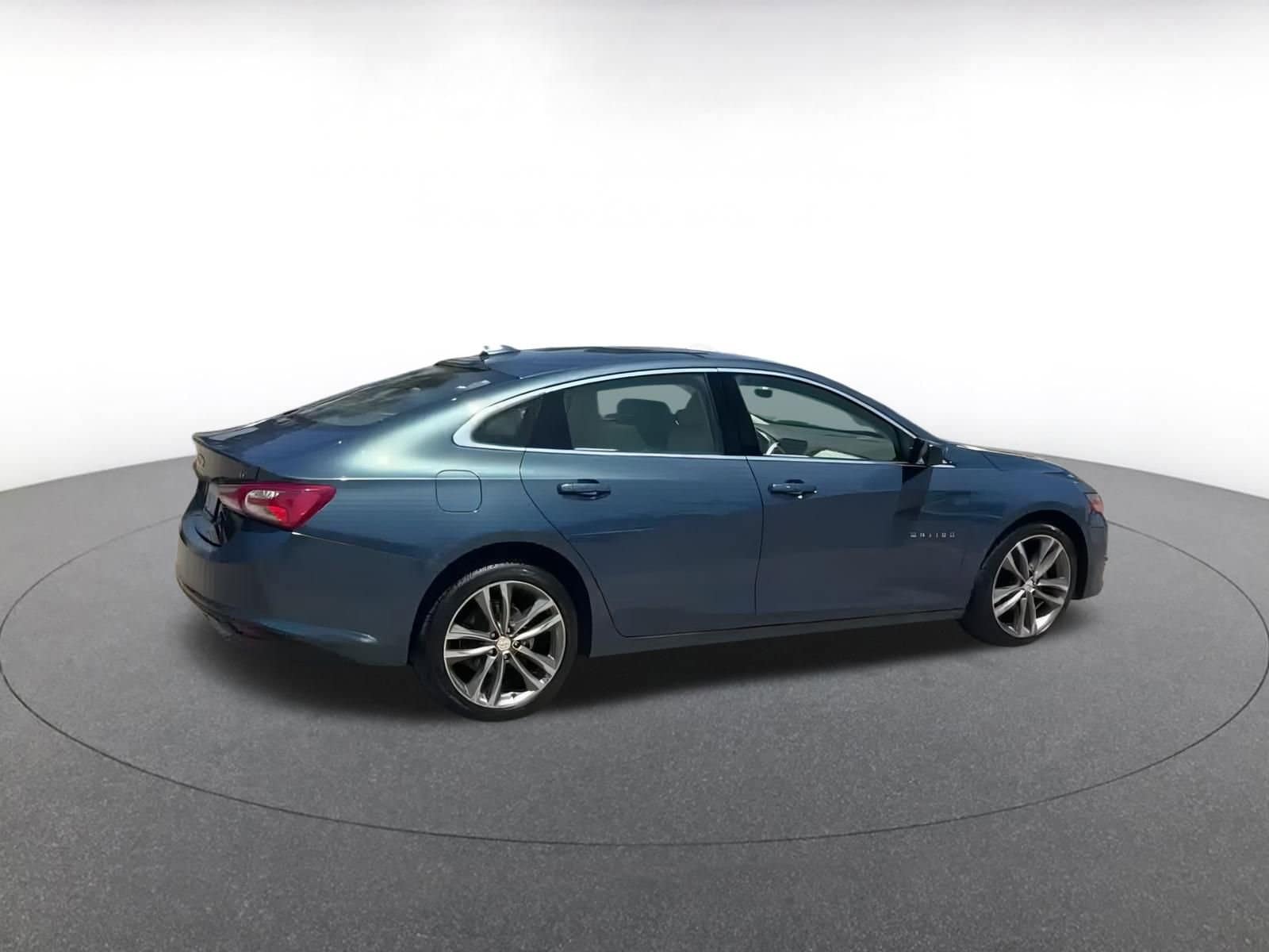 Thumbnail: 2024 Chevrolet Malibu - 11