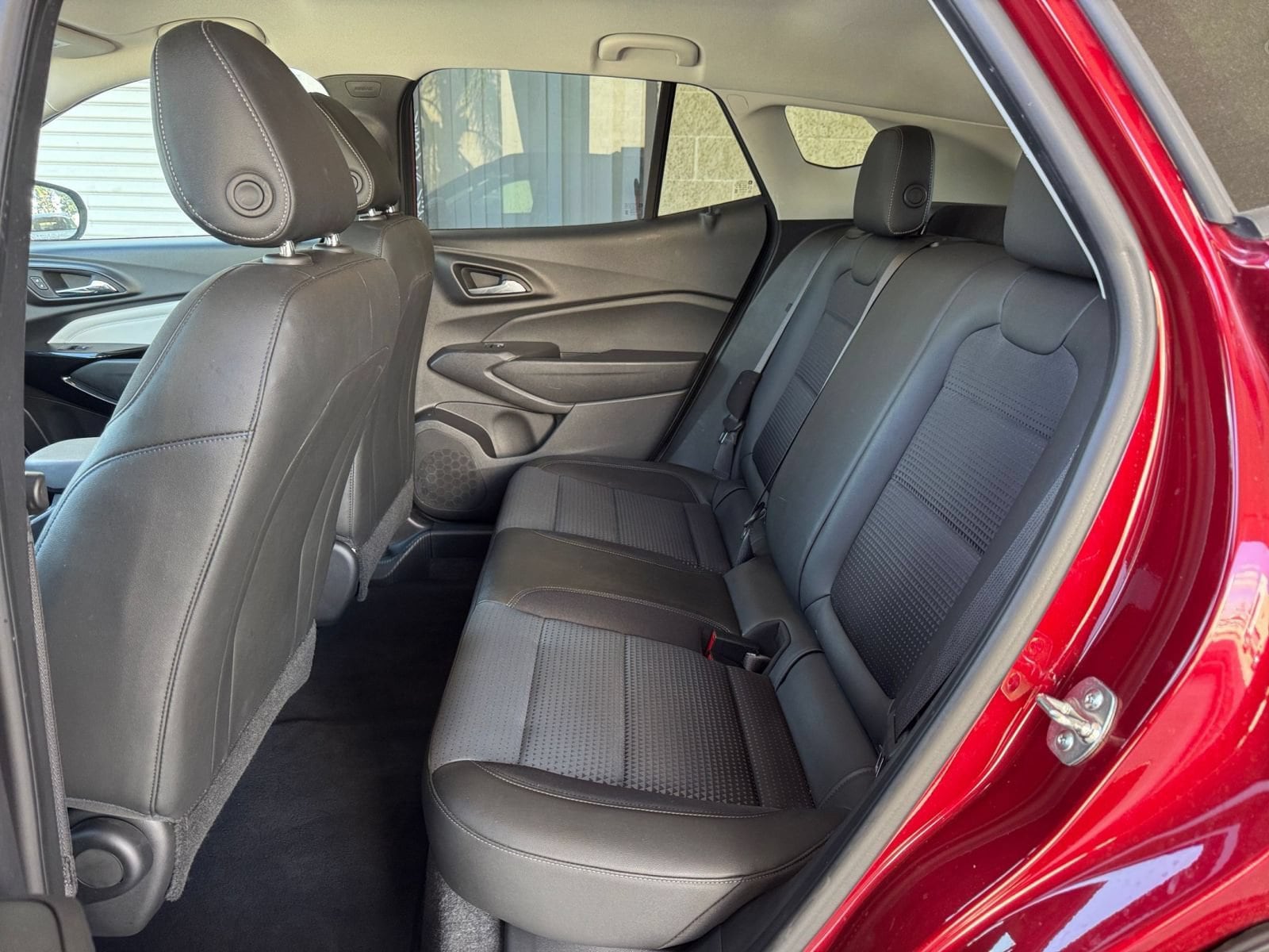Thumbnail: 2025 Chevrolet Trax - 25