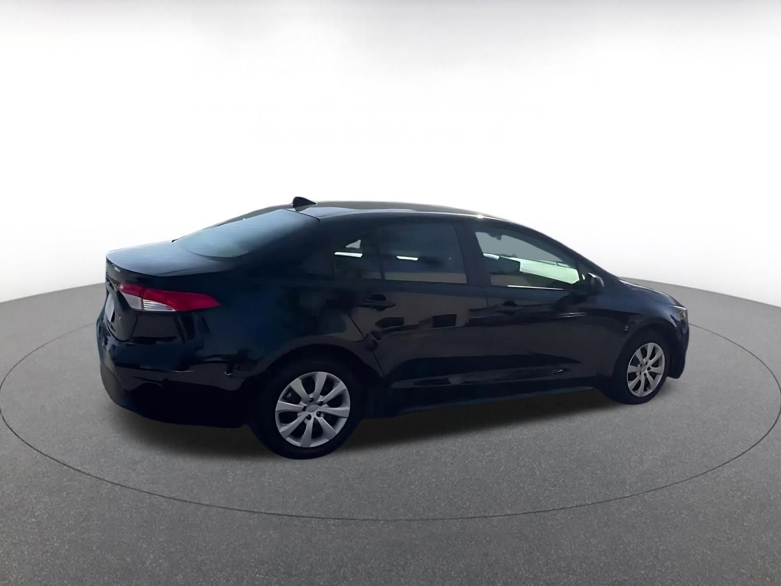 Thumbnail: 2025 Toyota Corolla - 15