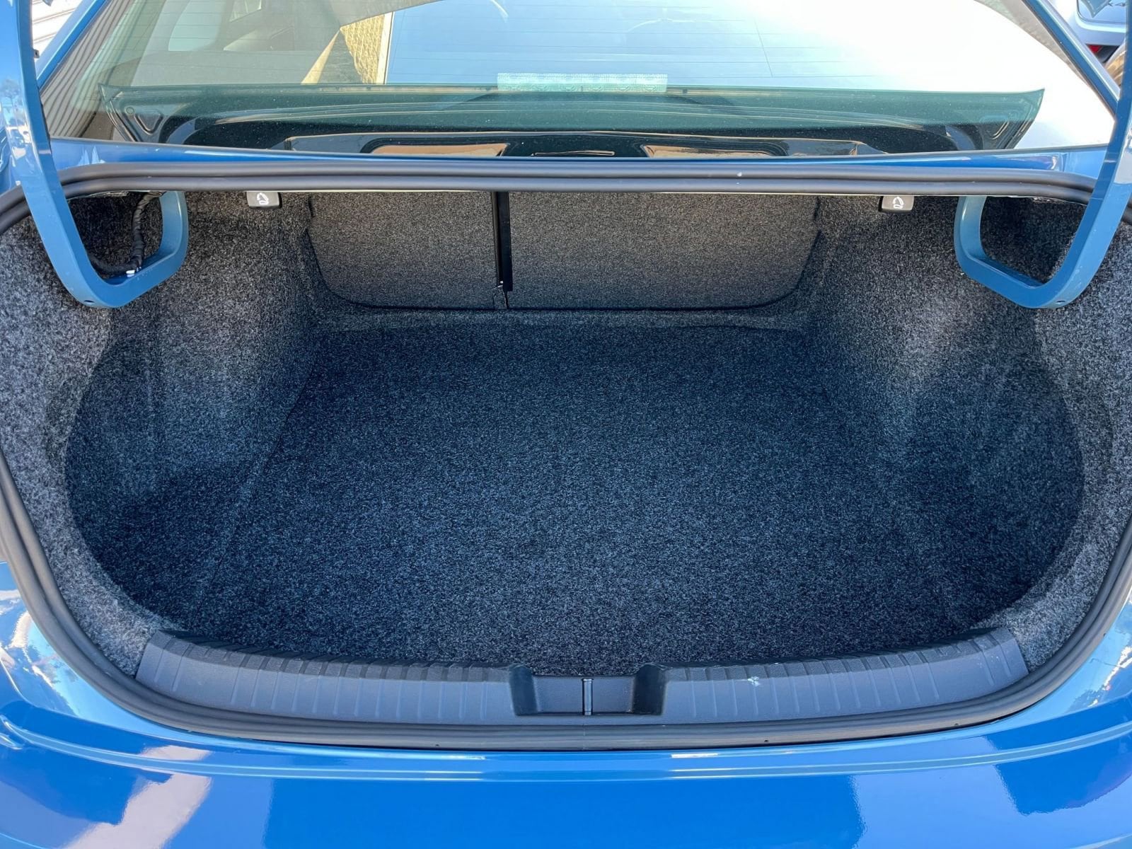 Thumbnail: 2025 Volkswagen Jetta - 31