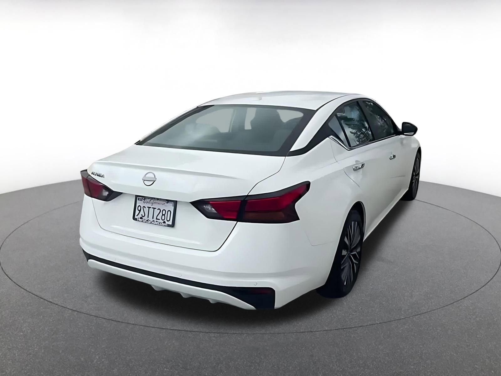 Thumbnail: 2025 Nissan Altima - 7