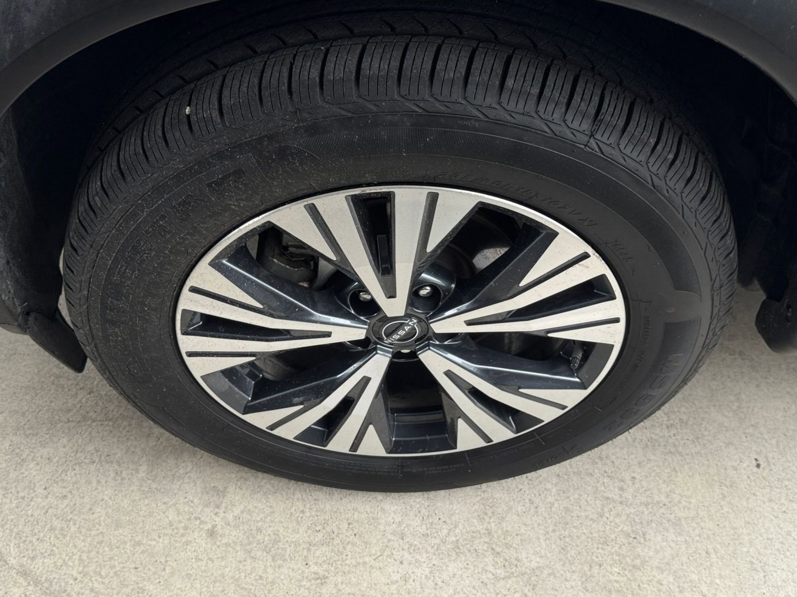 Thumbnail: 2023 Nissan Rogue - 30