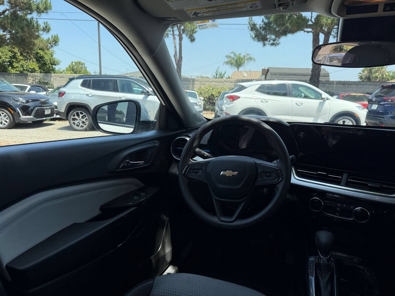 Thumbnail: 2025 Chevrolet Trax - 30
