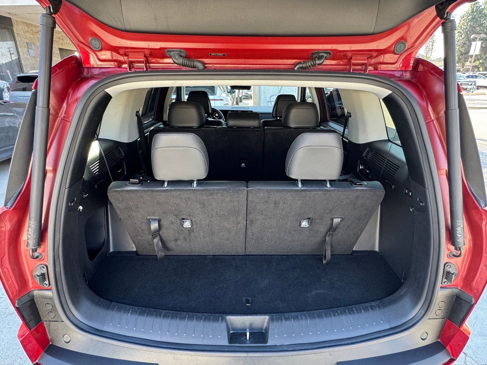 Thumbnail: 2025 Hyundai Santa Fe - 33