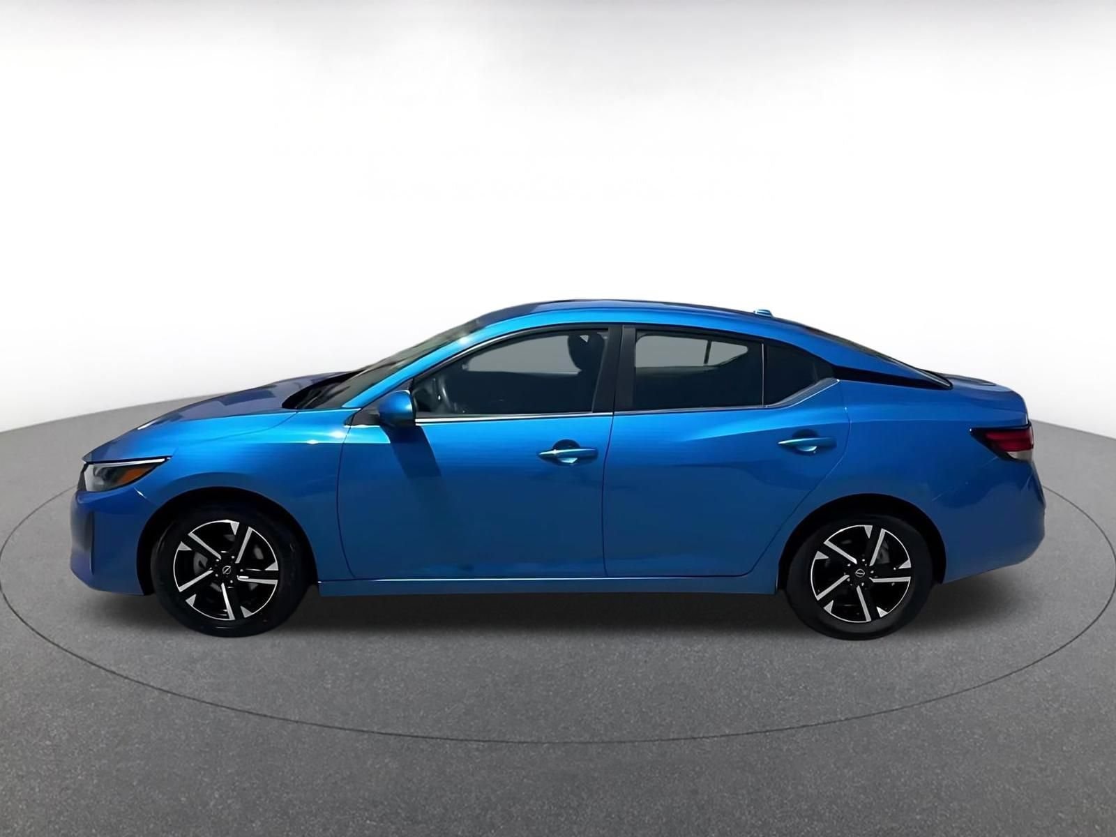 Thumbnail: 2025 Nissan Sentra - 9