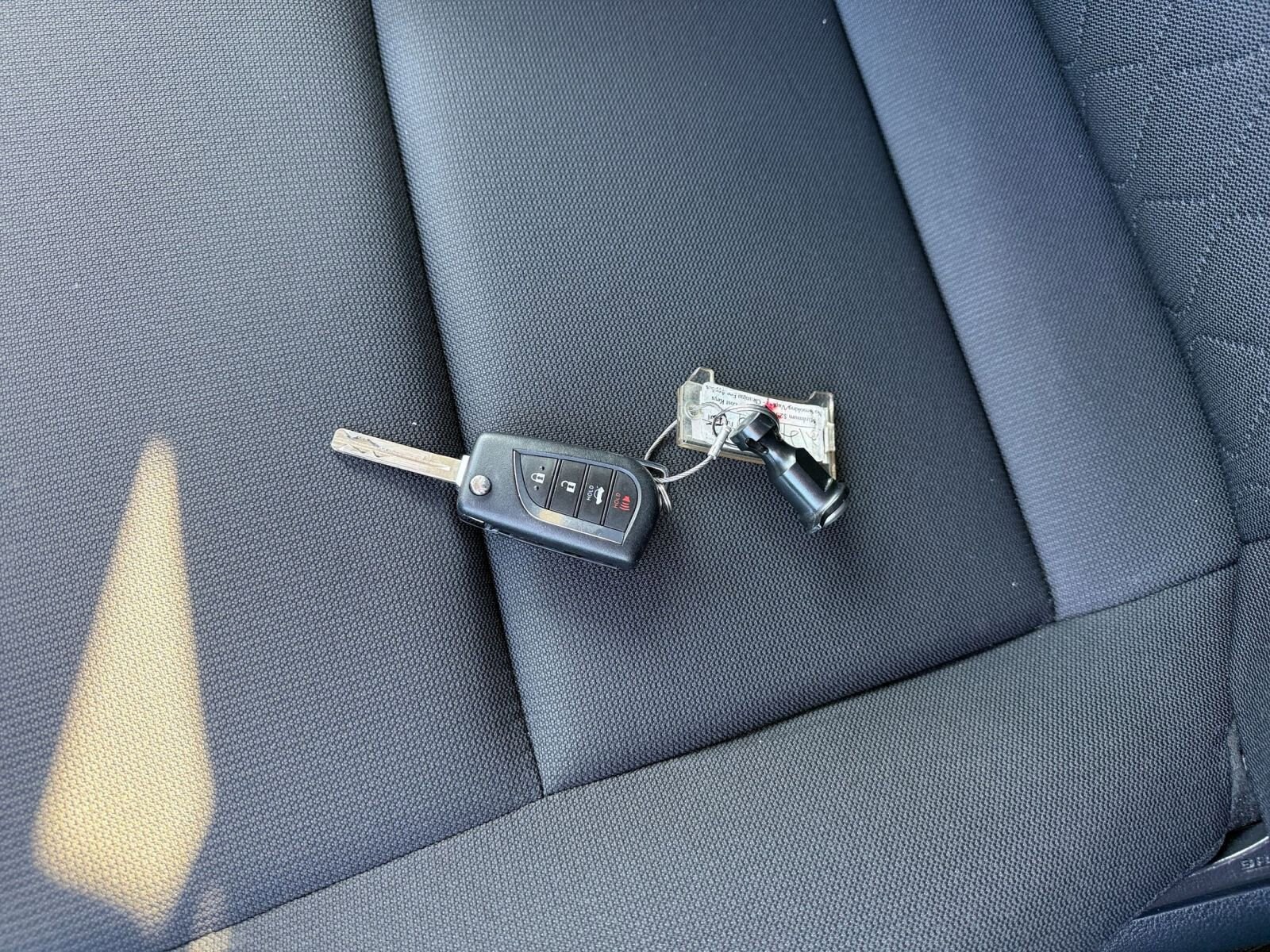 Thumbnail: 2025 Toyota Corolla - 21