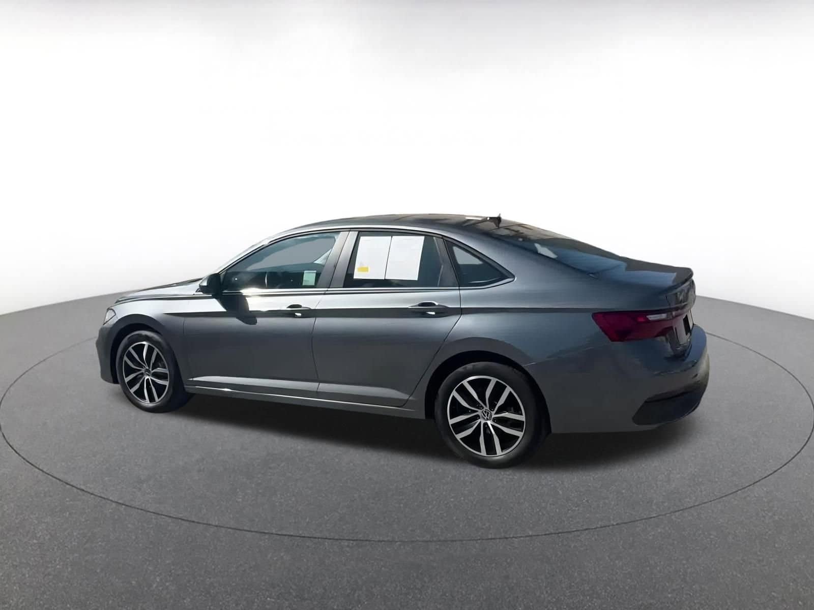 Thumbnail: 2025 Volkswagen Jetta - 11