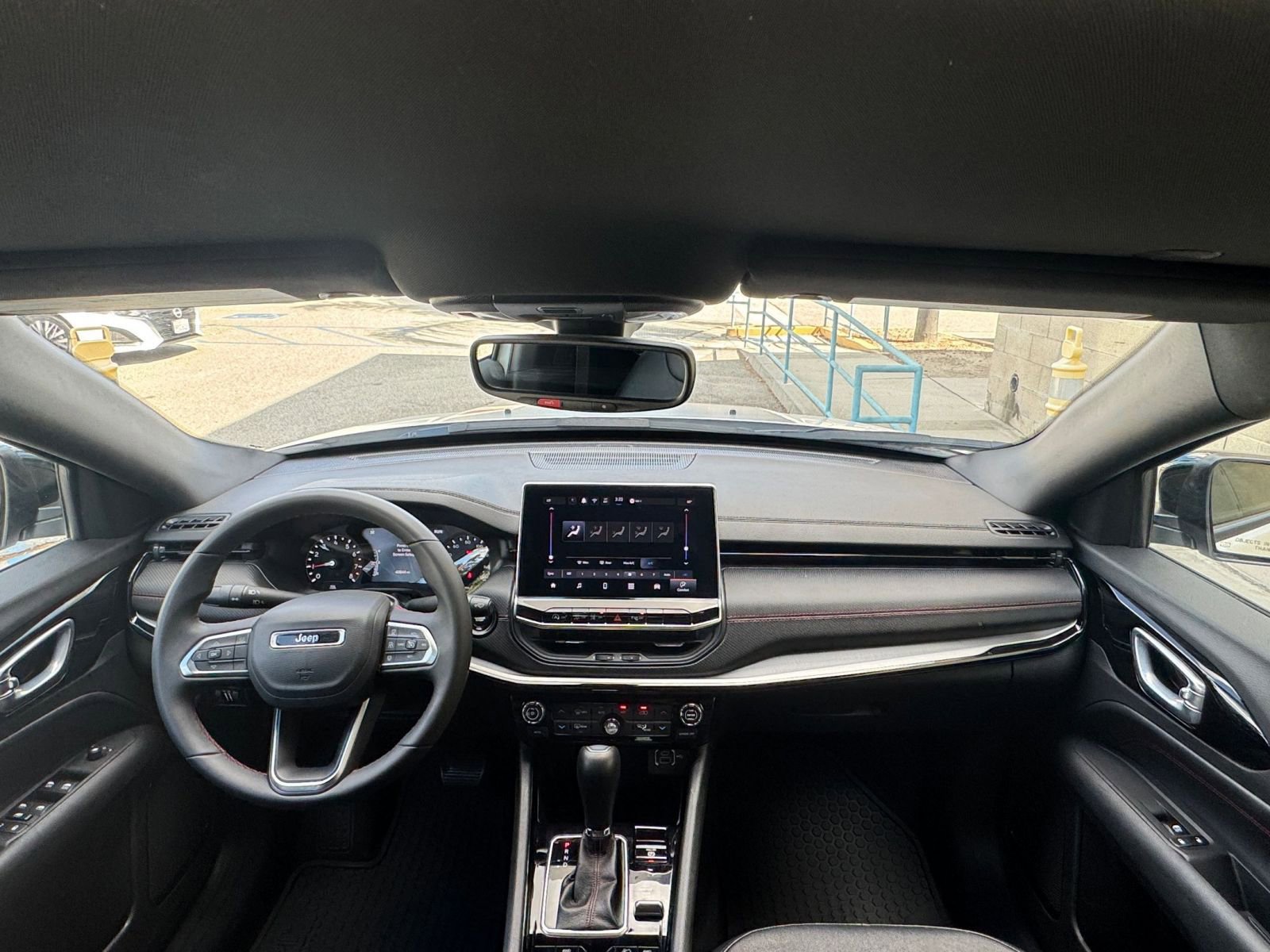 Thumbnail: 2025 Jeep Compass - 32