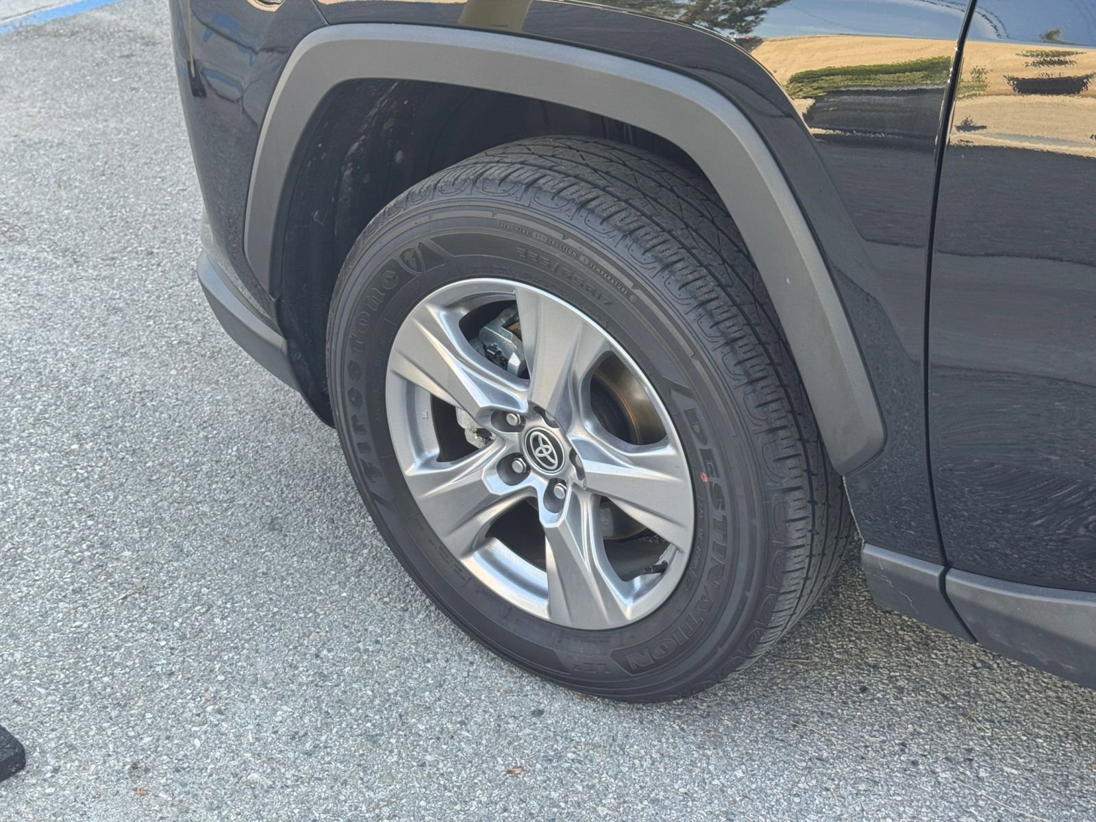 Thumbnail: 2025 Toyota RAV4 - 32