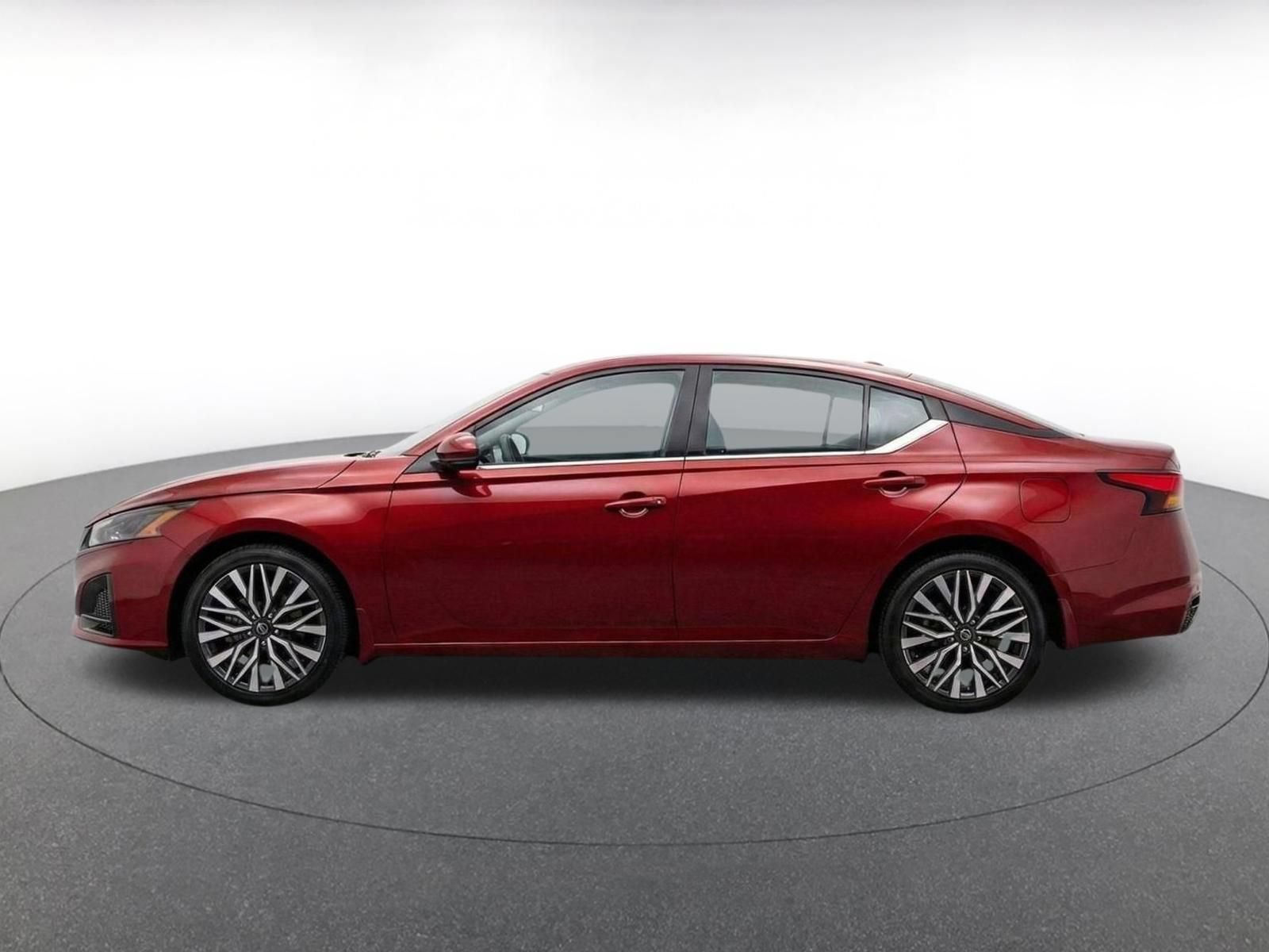 Thumbnail: 2025 Nissan Altima - 4