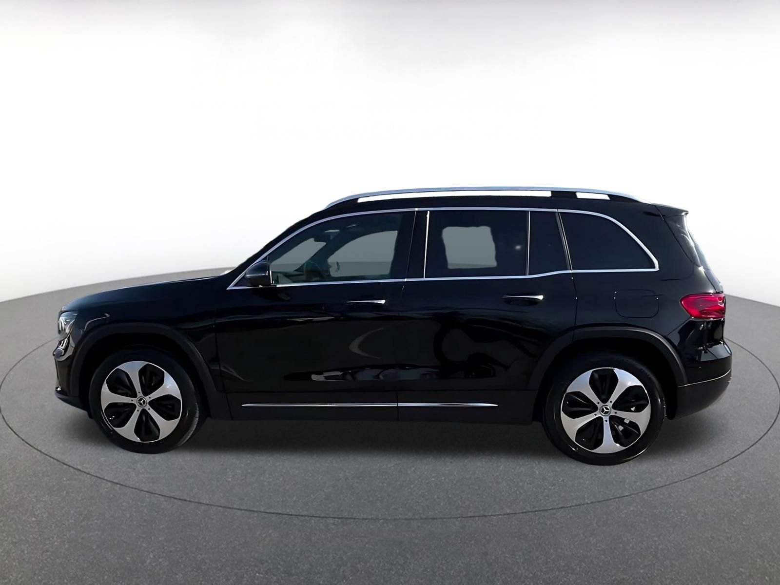 Thumbnail: 2025 Mercedes-Benz GLB - 9