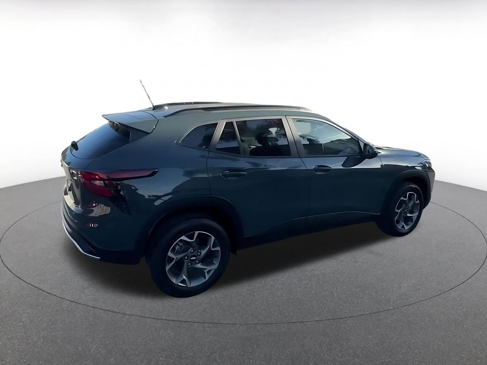 Thumbnail: 2025 Chevrolet Trax - 14