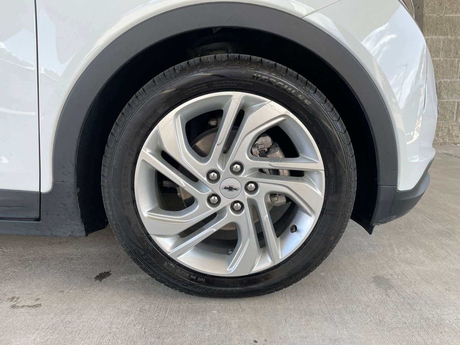 Thumbnail: 2023 Chevrolet Bolt EV - 33
