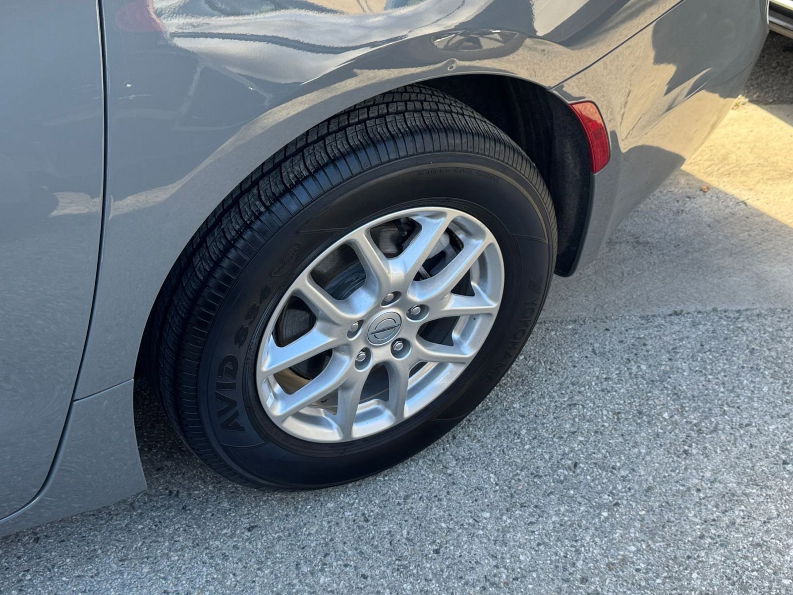 Thumbnail: 2025 Chrysler Pacifica - 32