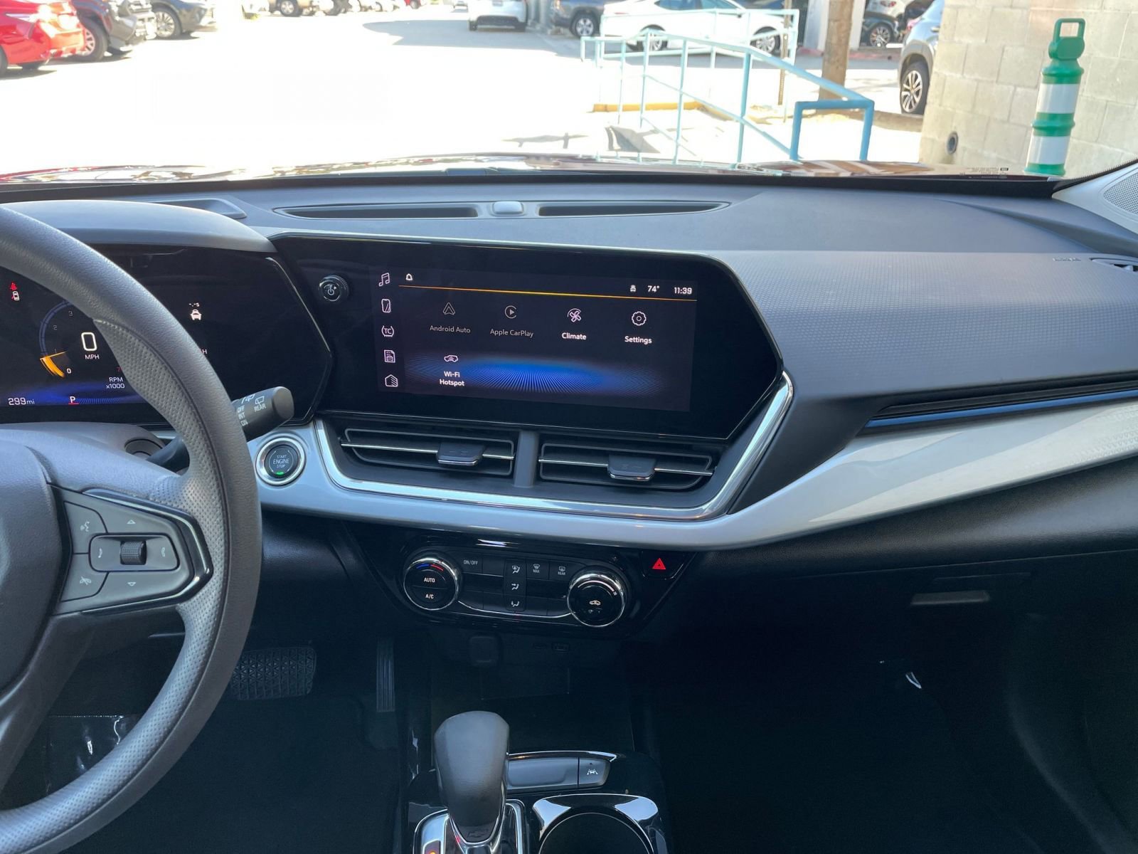 Thumbnail: 2025 Chevrolet Trax - 18