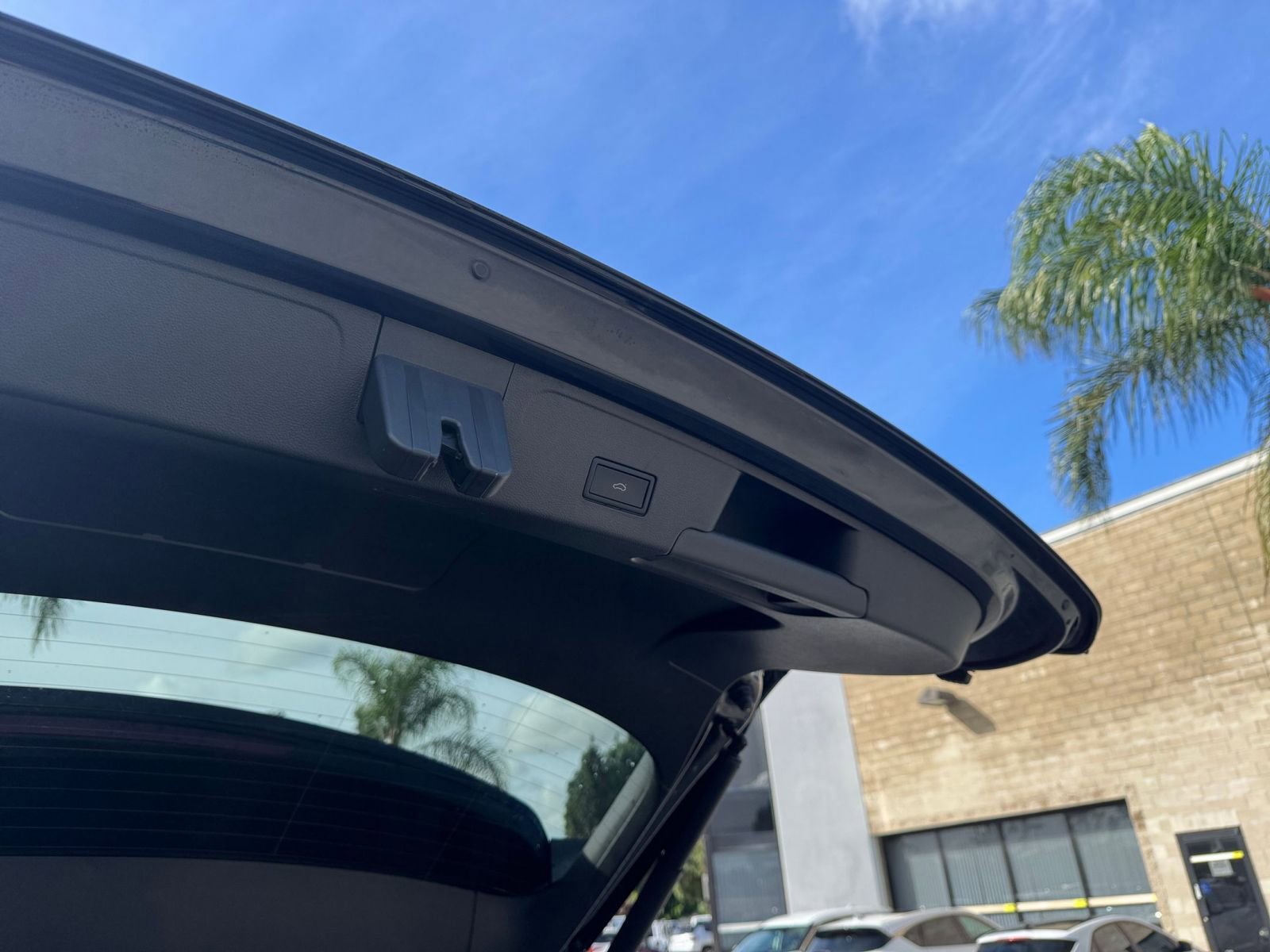 Thumbnail: 2025 Volkswagen Atlas - 23