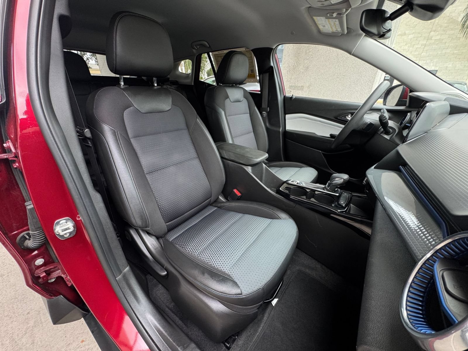 Thumbnail: 2025 Chevrolet Trax - 35