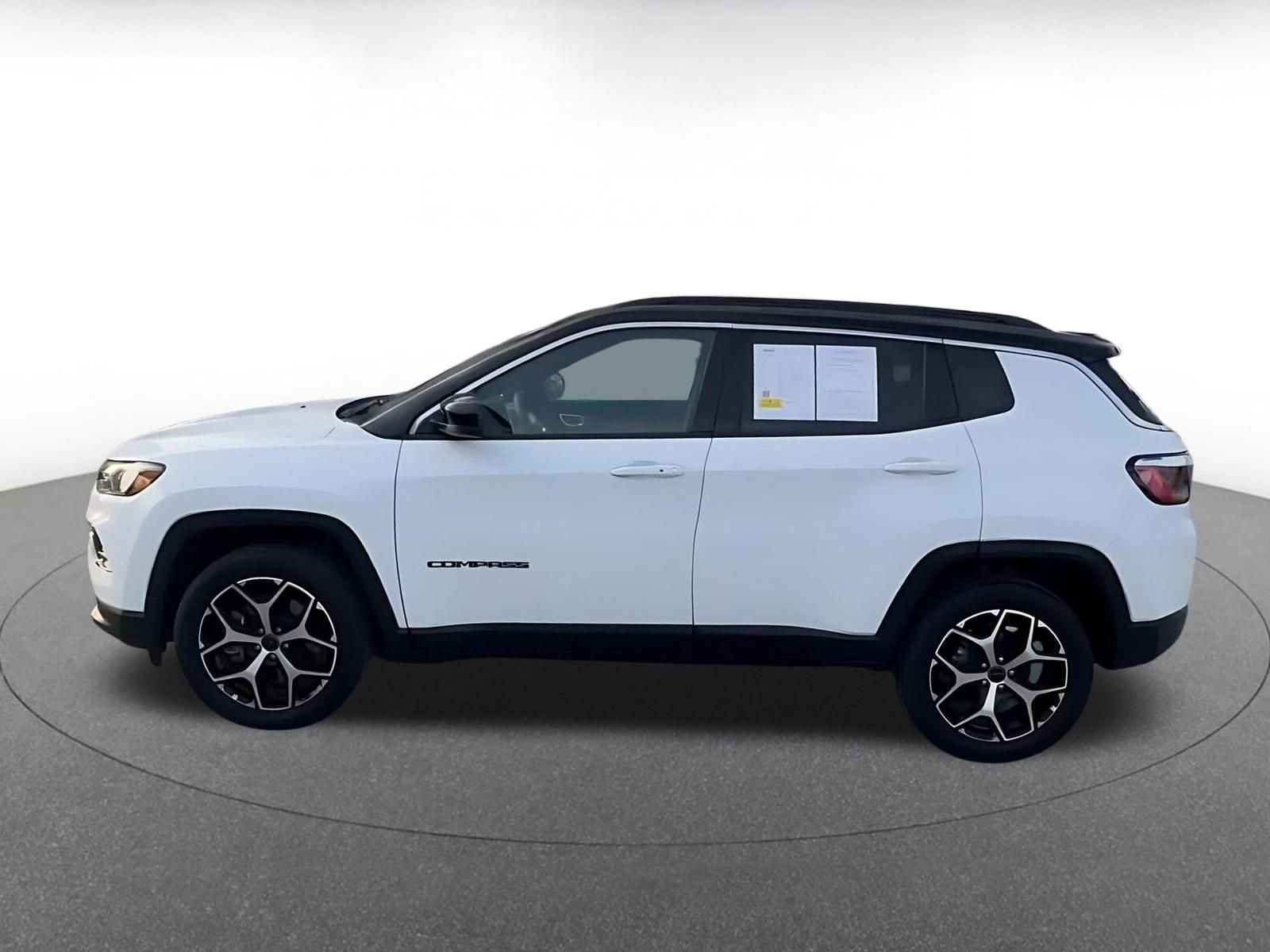 Thumbnail: 2025 Jeep Compass - 9