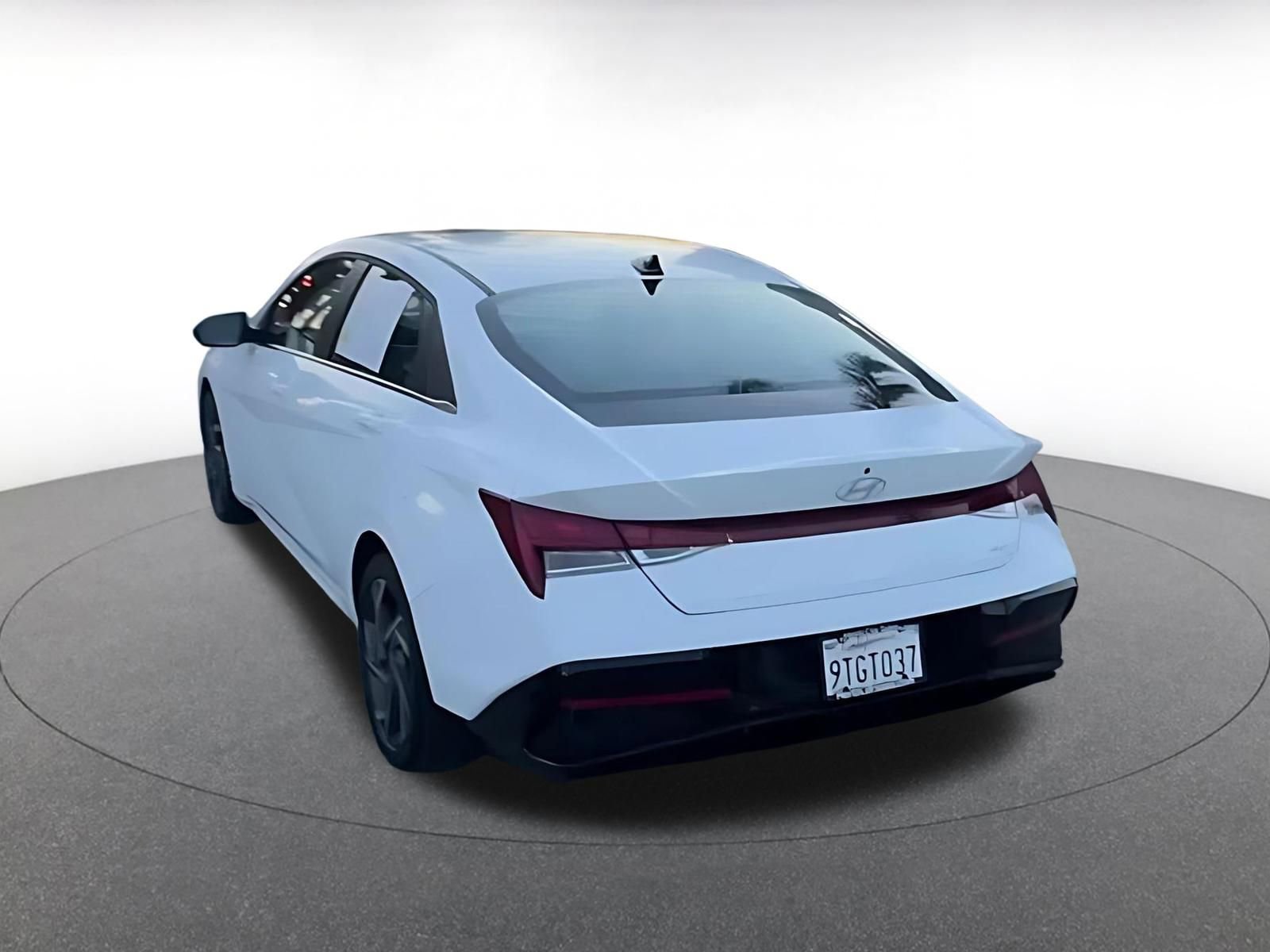 Thumbnail: 2025 Hyundai Elantra - 14