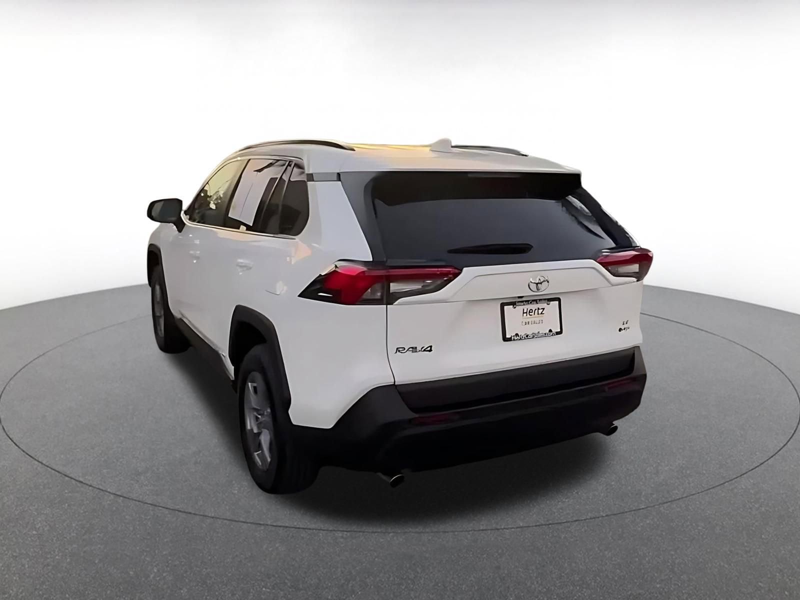 Thumbnail: 2025 Toyota RAV4 - 11