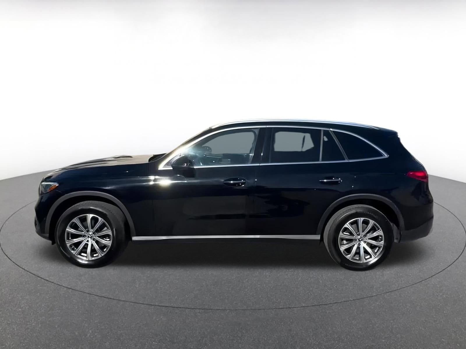 Thumbnail: 2024 Mercedes-Benz GLC - 8