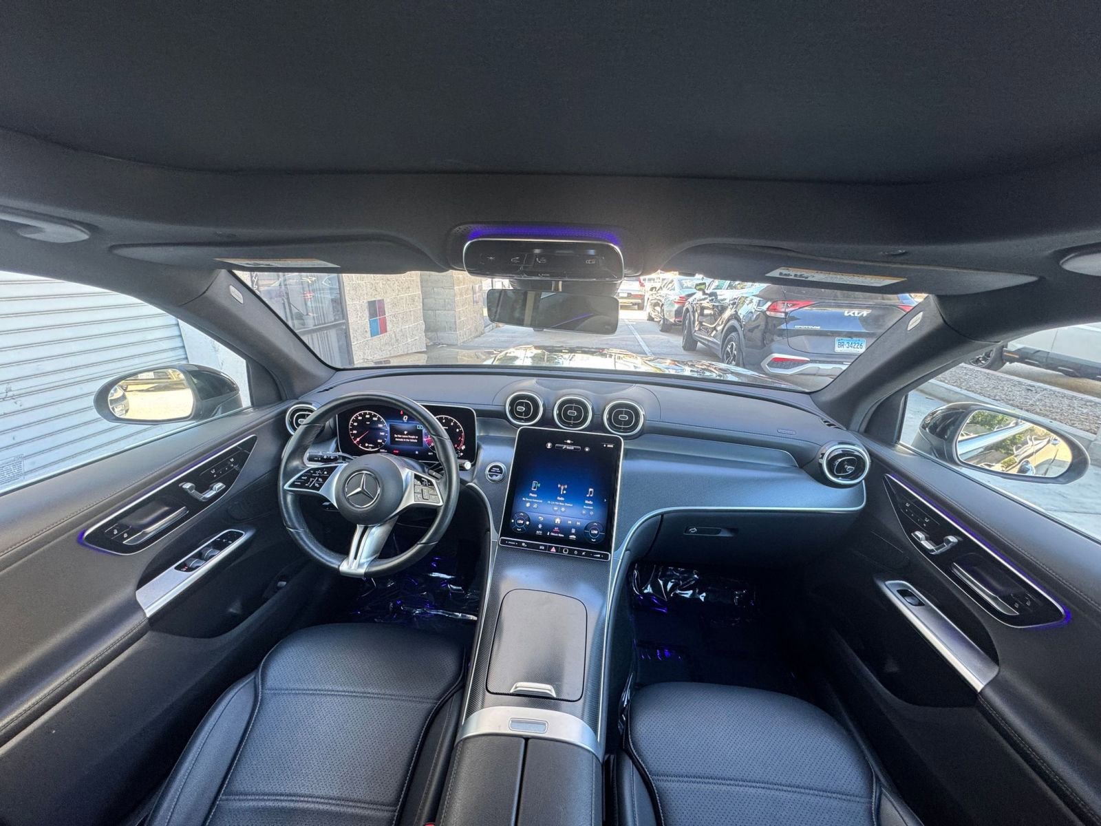 Thumbnail: 2024 Mercedes-Benz GLC - 32