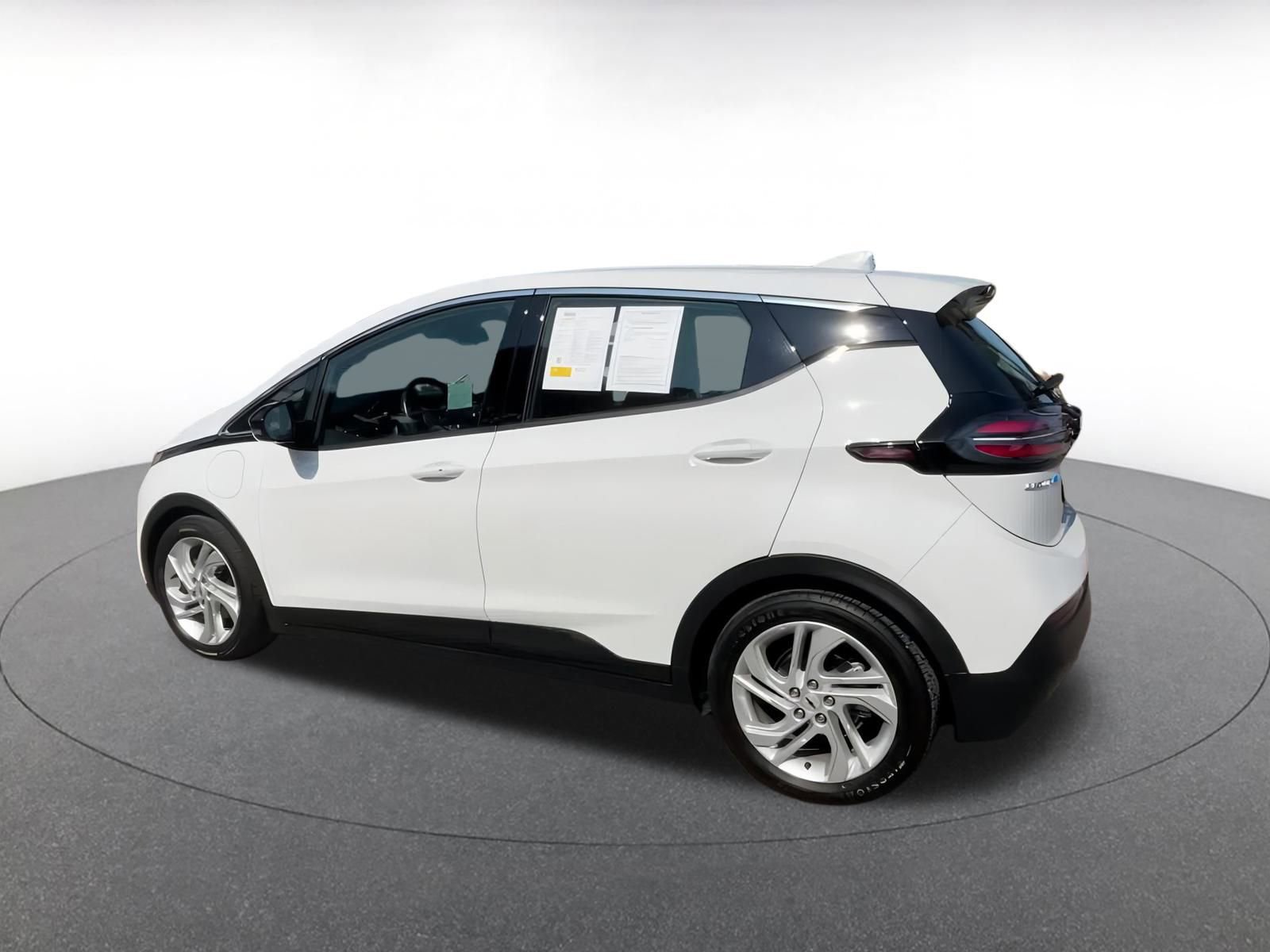 Thumbnail: 2023 Chevrolet Bolt EV - 10